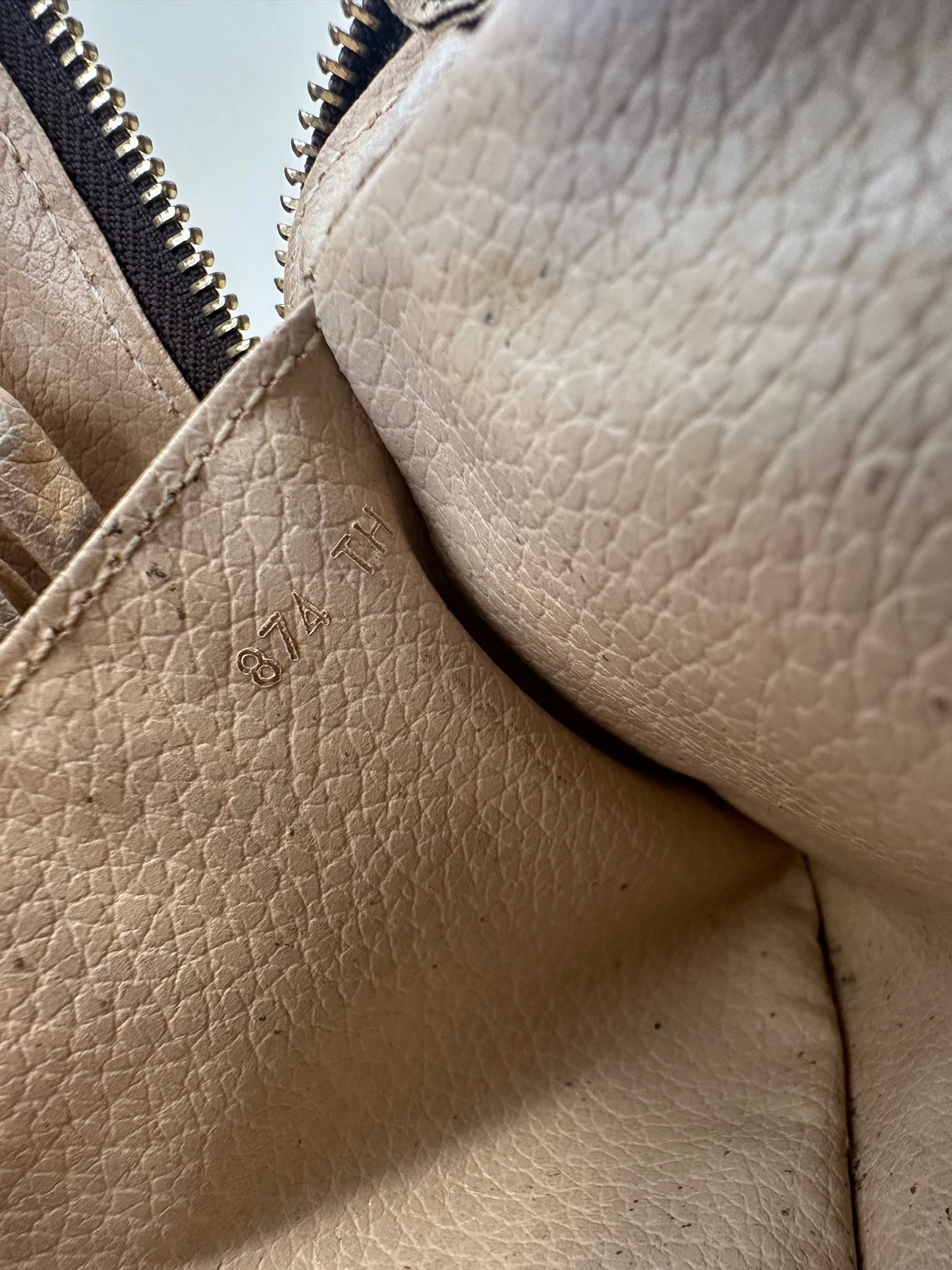 Louis Vuitton Trousse Toilette 28