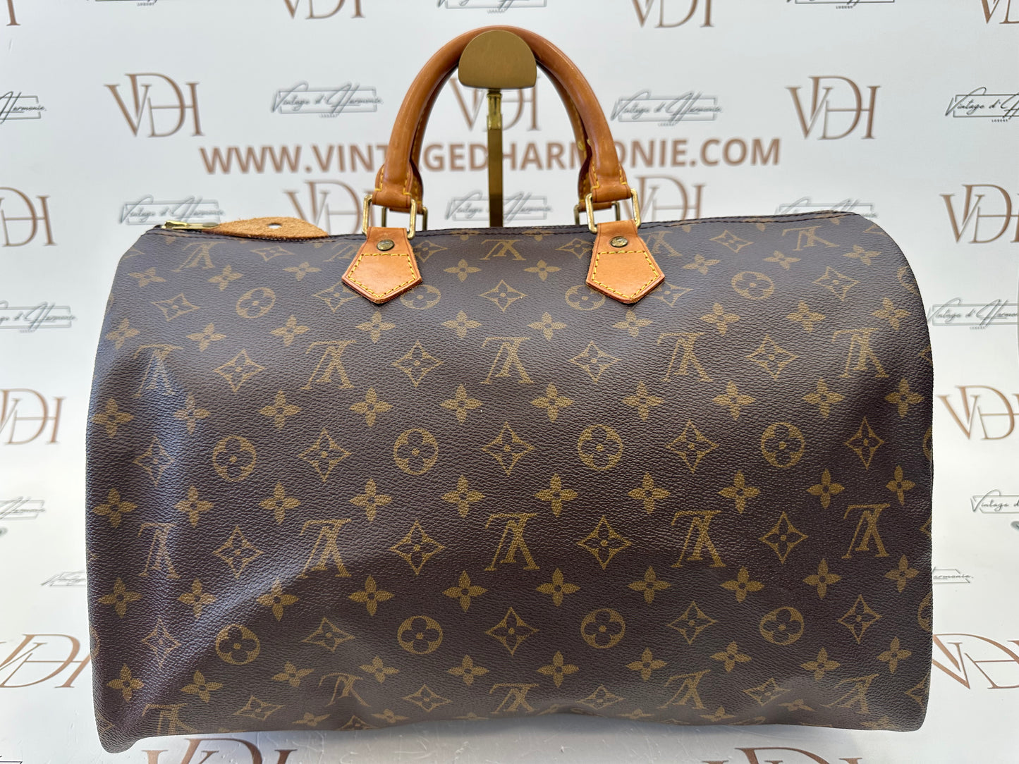 017930 - Louis Vuitton Speedy 40