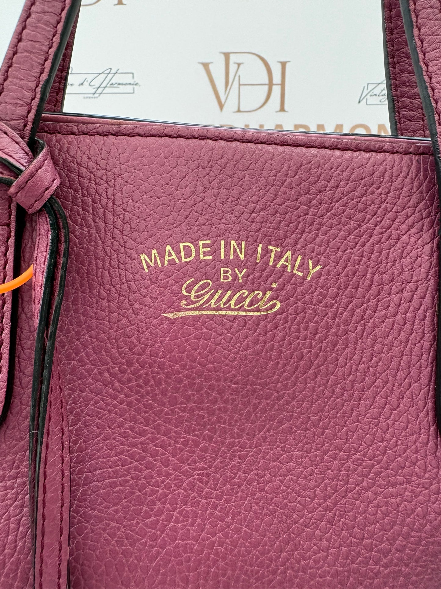 383625 - Gucci Swing