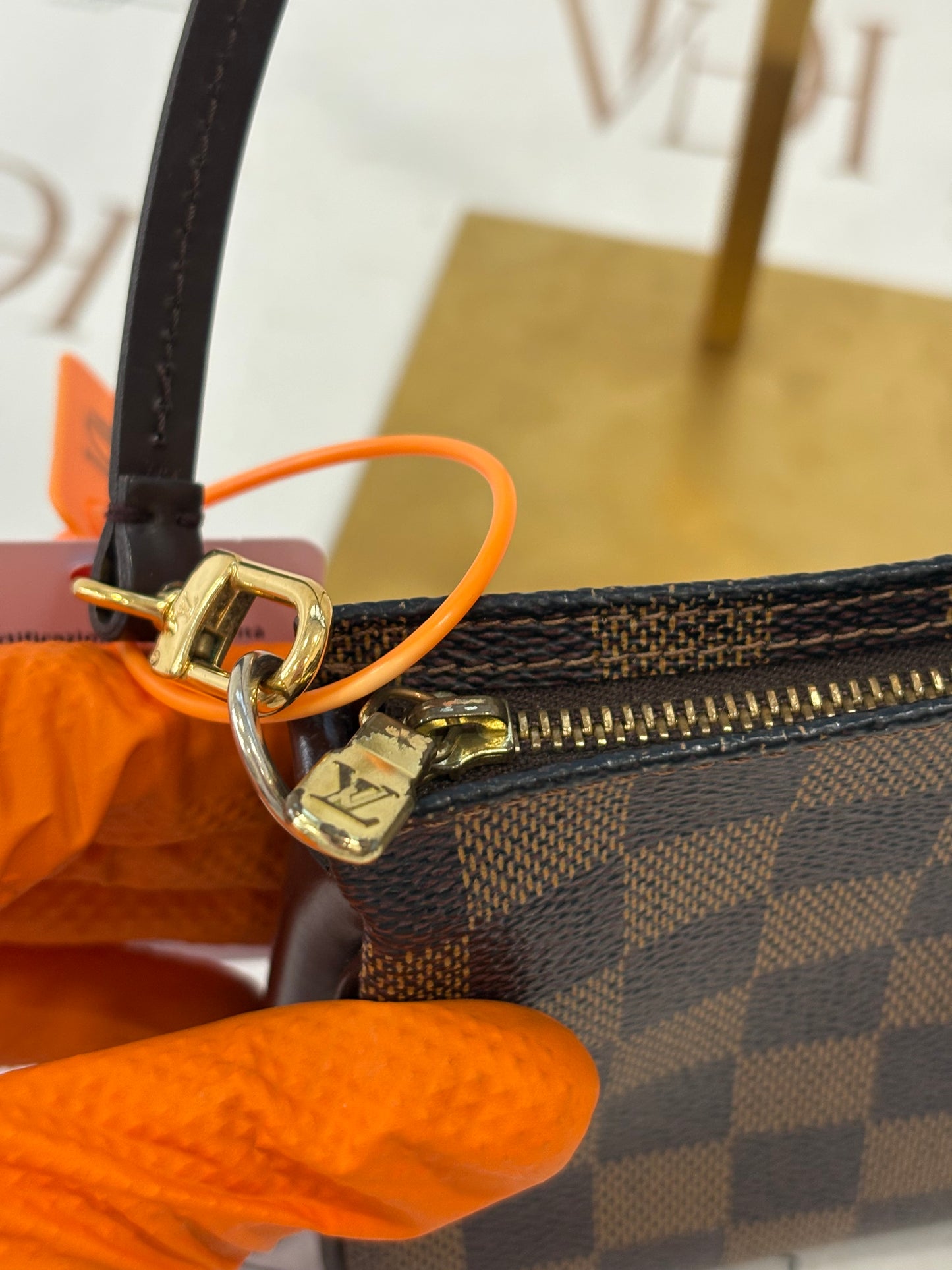 017042 - Louis Vuitton Trousse Makeup
