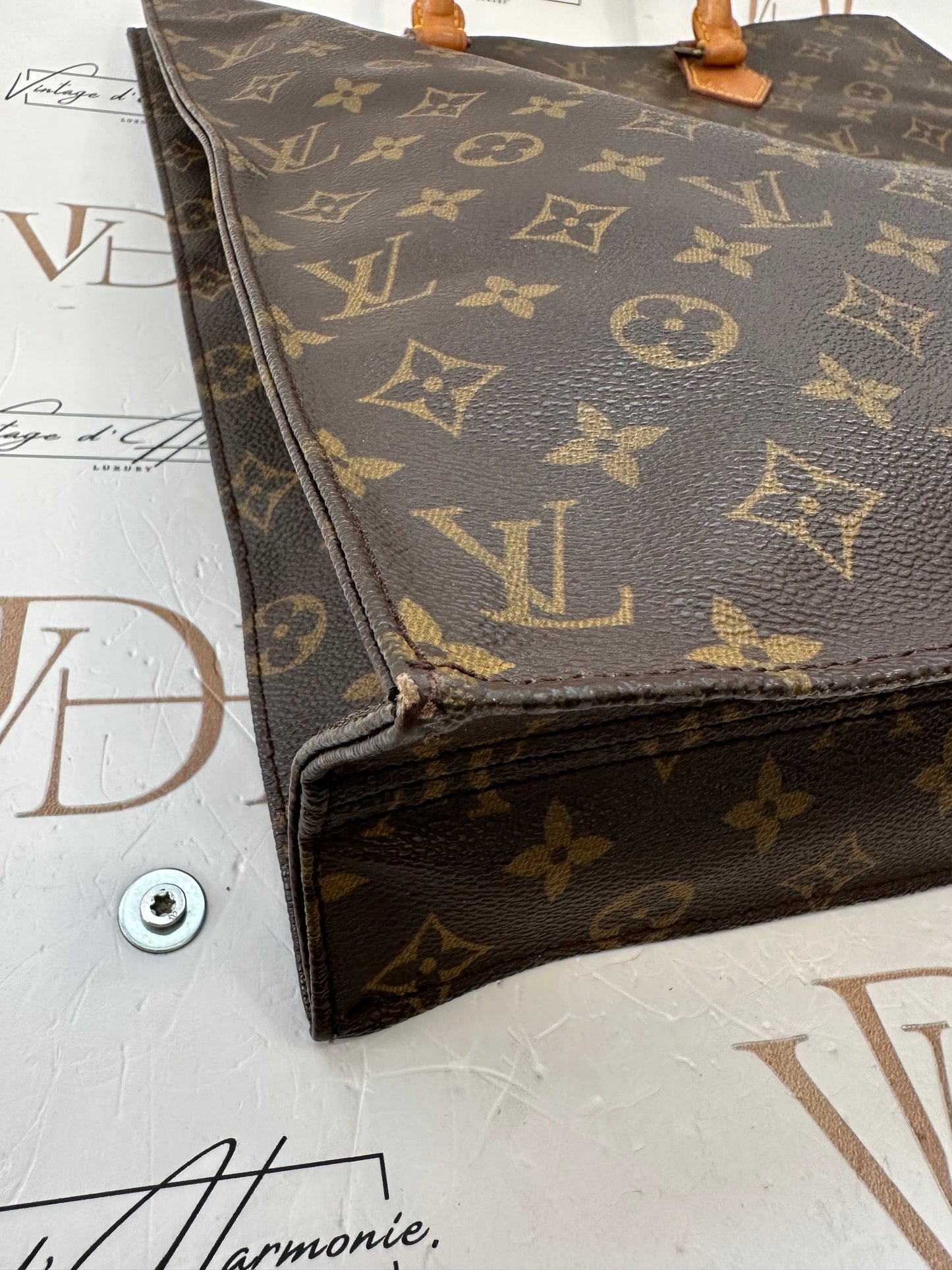 016884 - Louis Vuitton Sac Plat