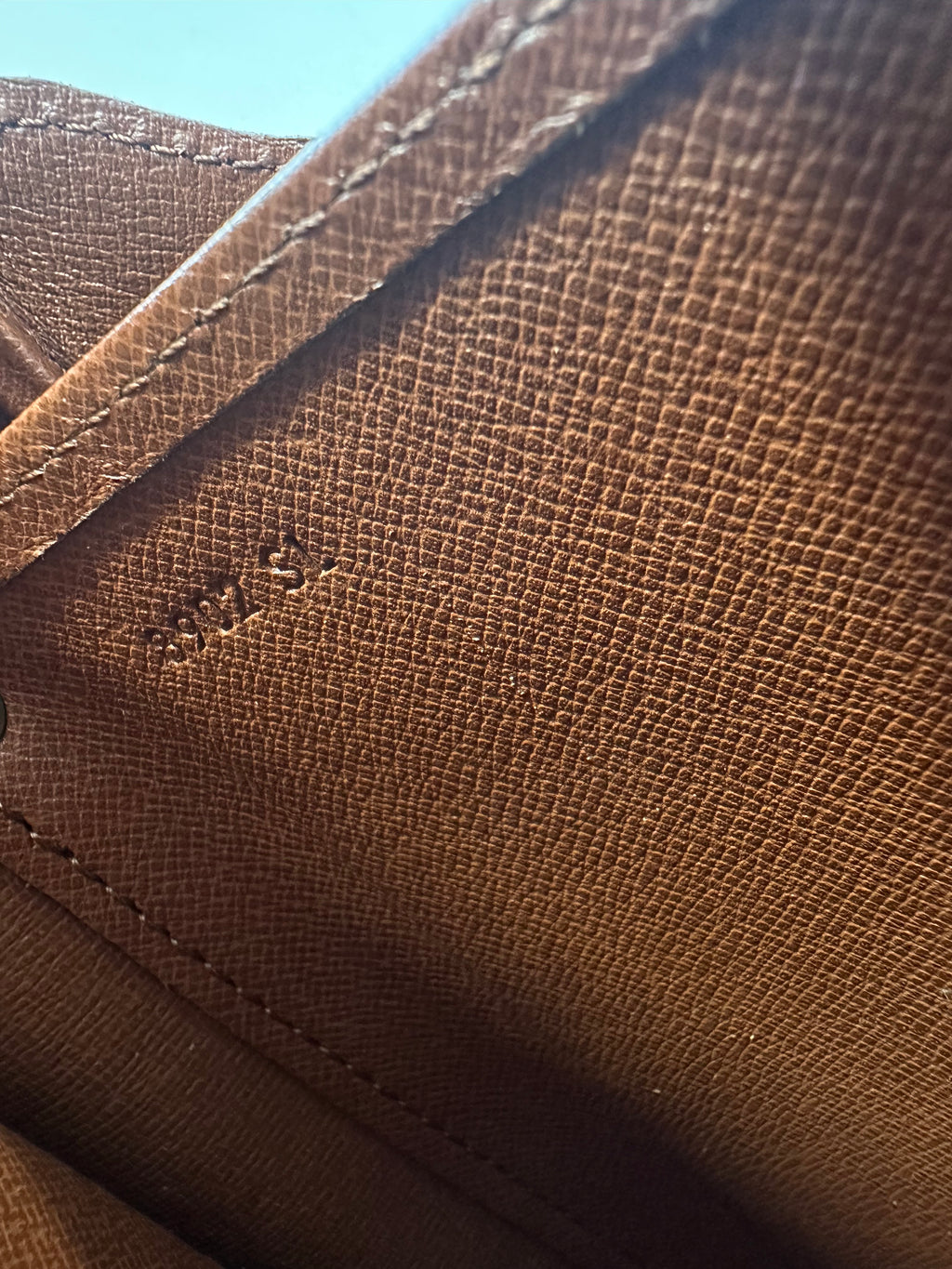 Louis Vuitton Cartouchiere GM