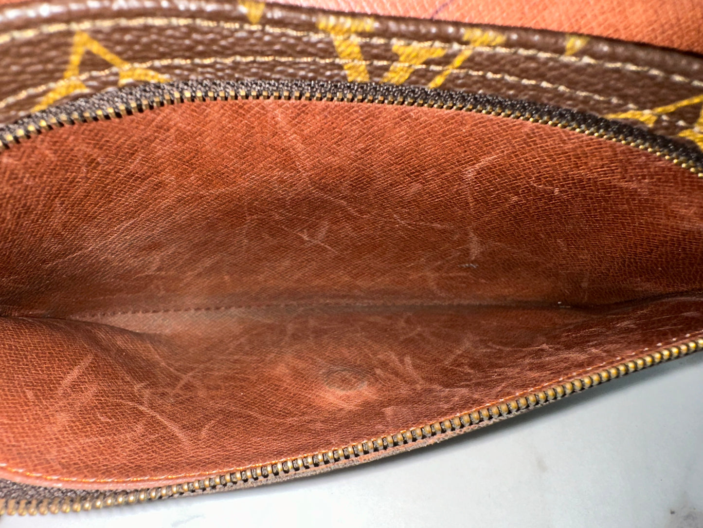 Louis Vuitton Round Wallet