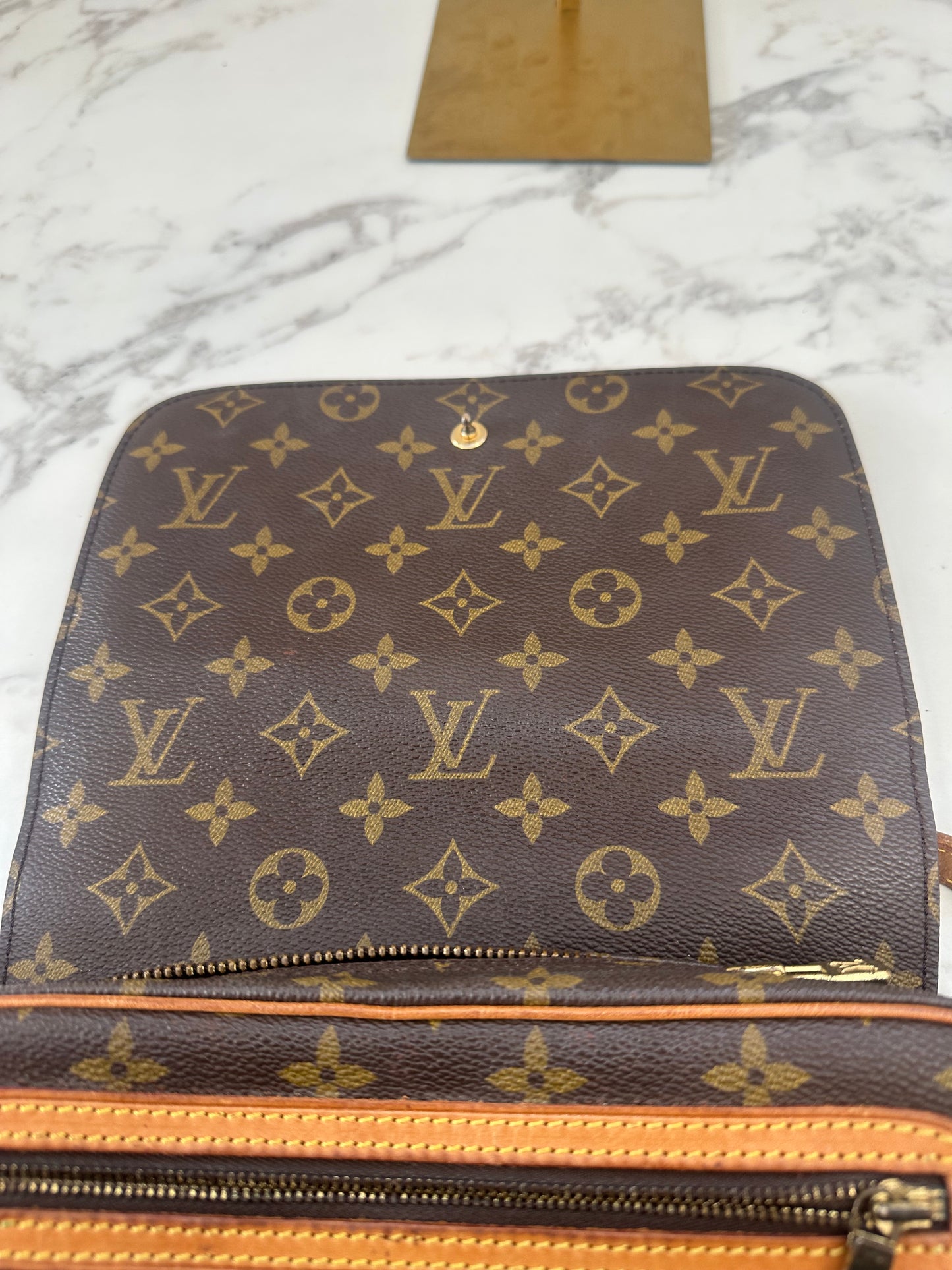 Louis Vuitton Saint Germain 24