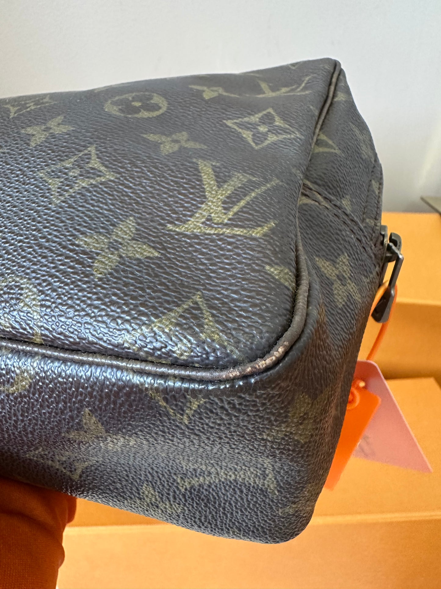 Louis Vuitton Trousse 28