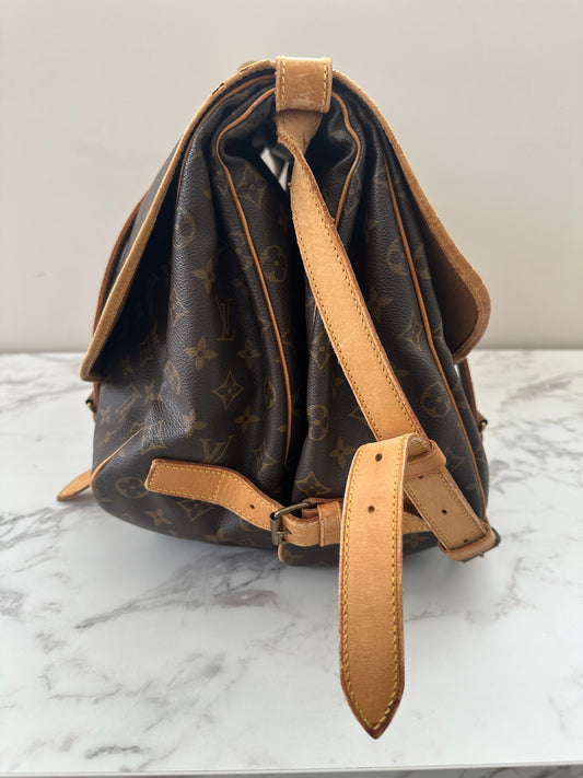 Louis Vuitton Saumur 43