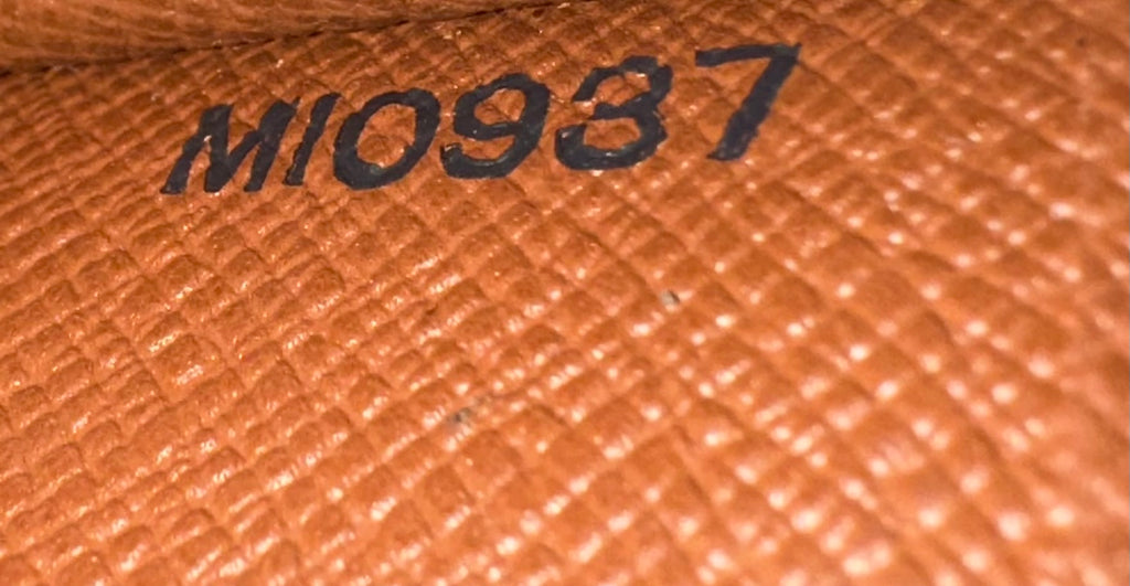 Louis Vuitton Bordeaux 23