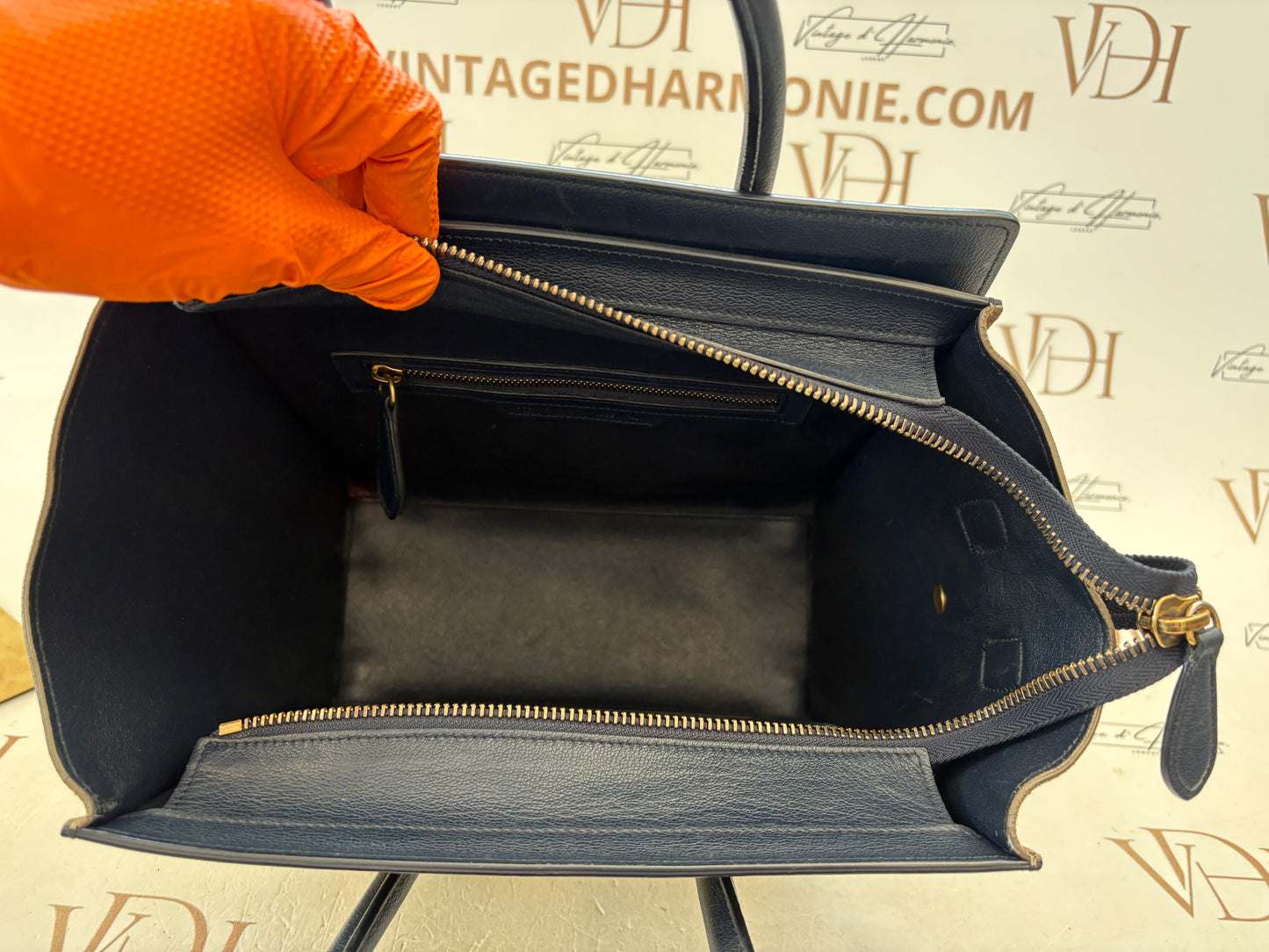 201381 - Céline Luggage