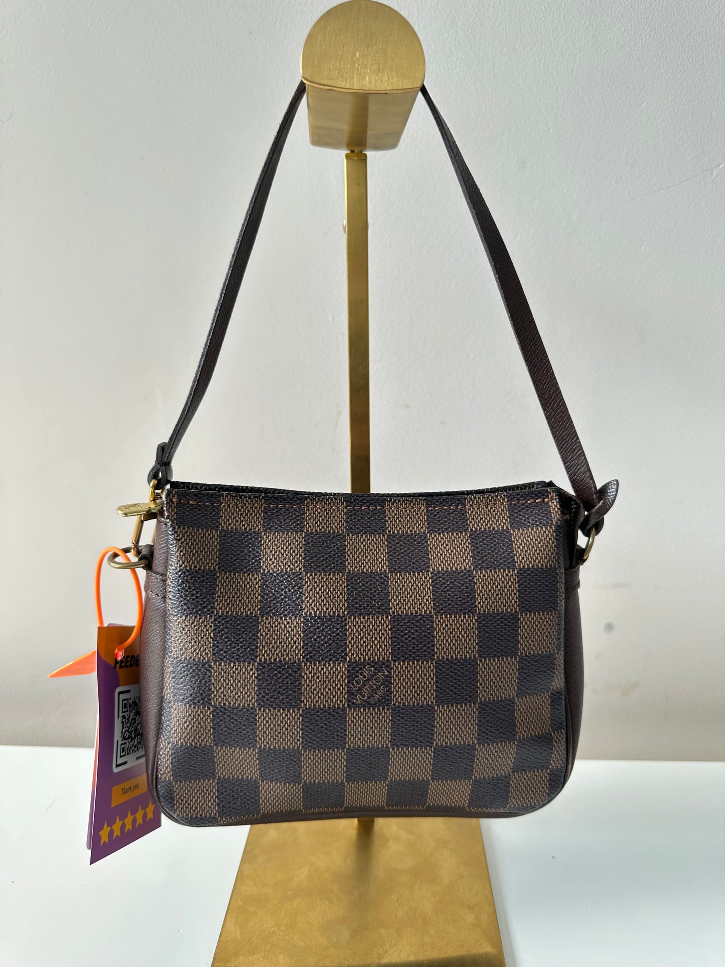 Louis Vuitton Pochette Damier