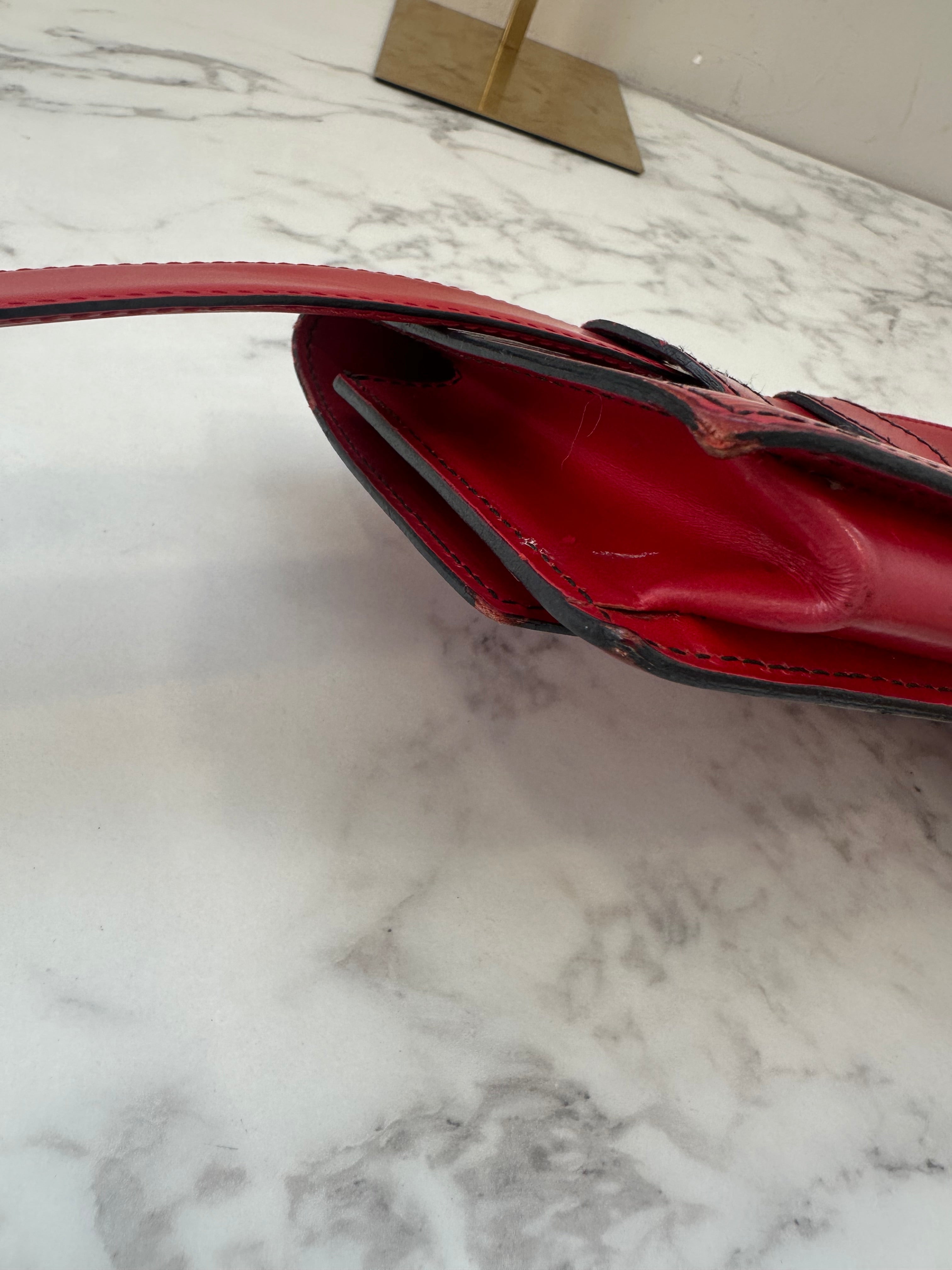 Louis Vuitton Epi pochette ceinture tilsit pouch