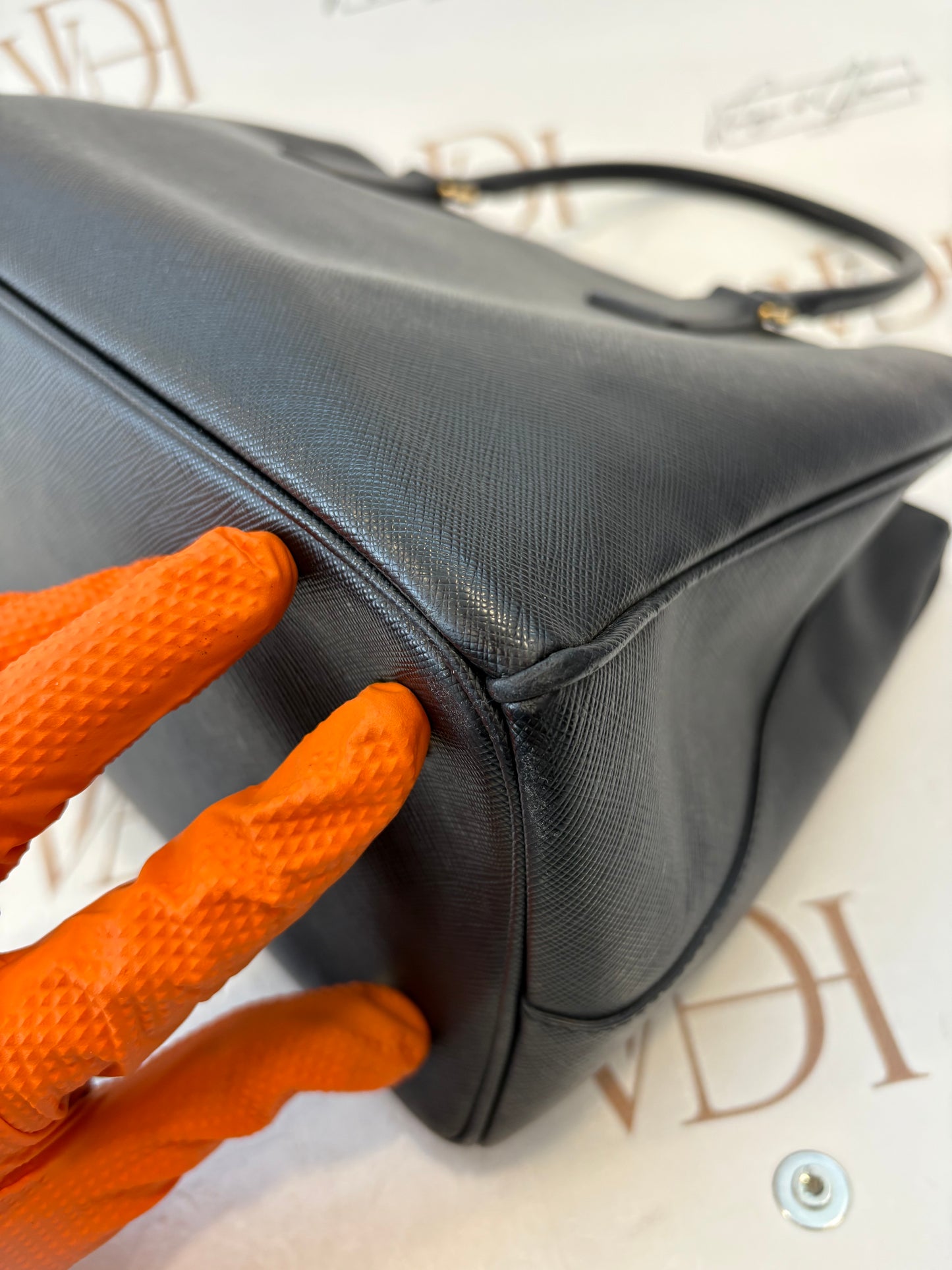 383698 - Prada Galleria Black