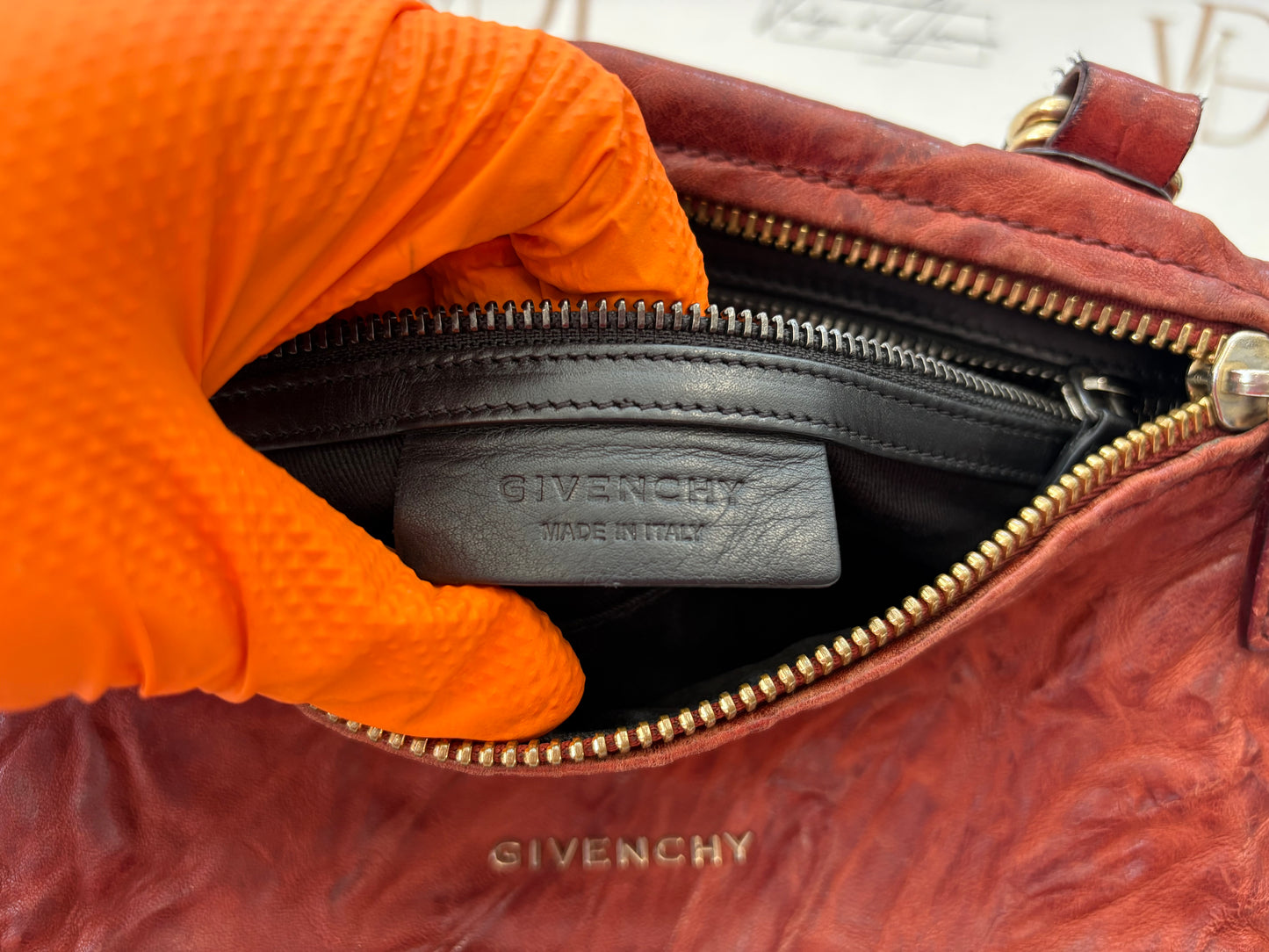 201274 - Givenchy Pandora