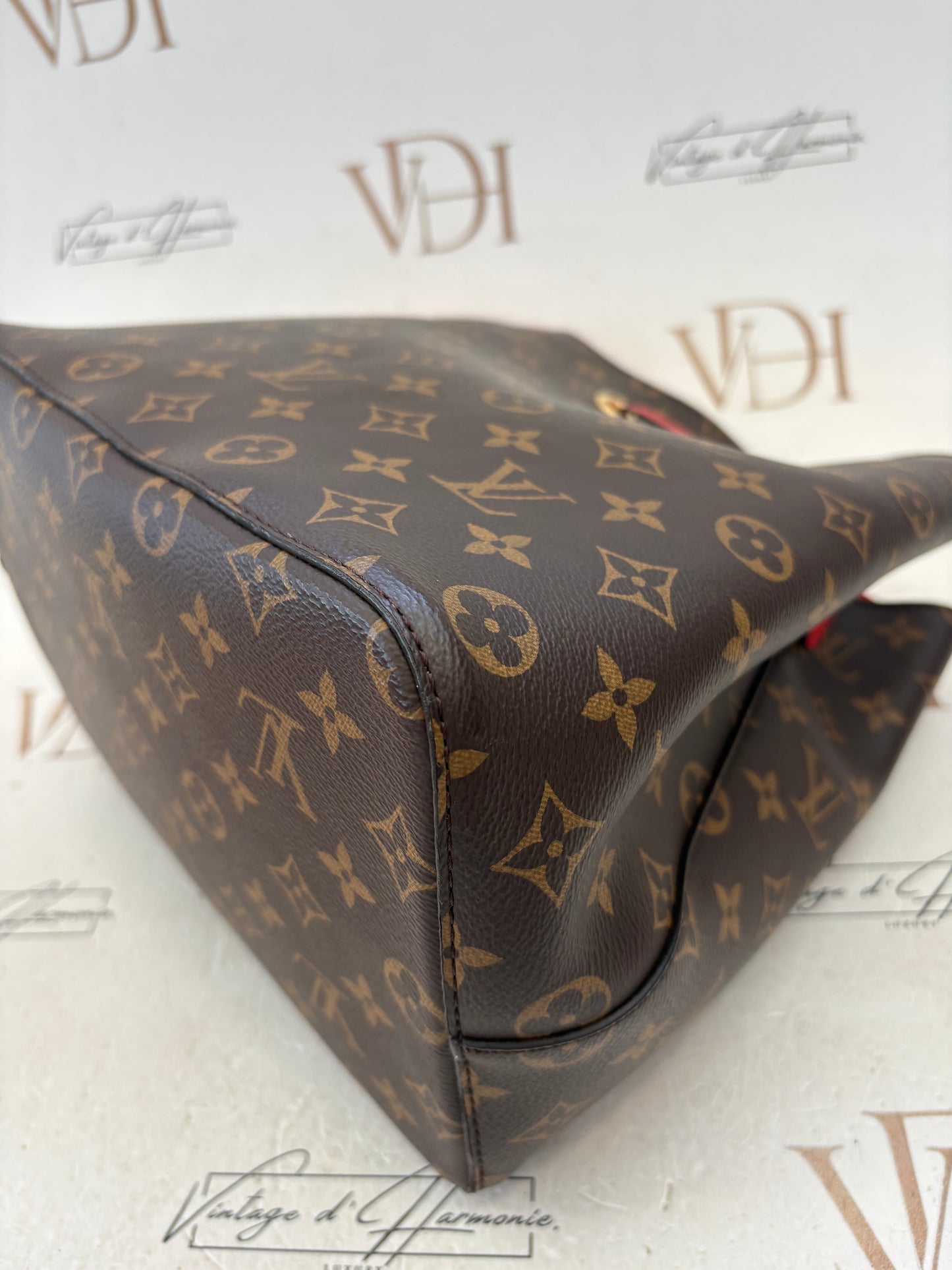 201549 - Louis Vuitton Neo Noé
