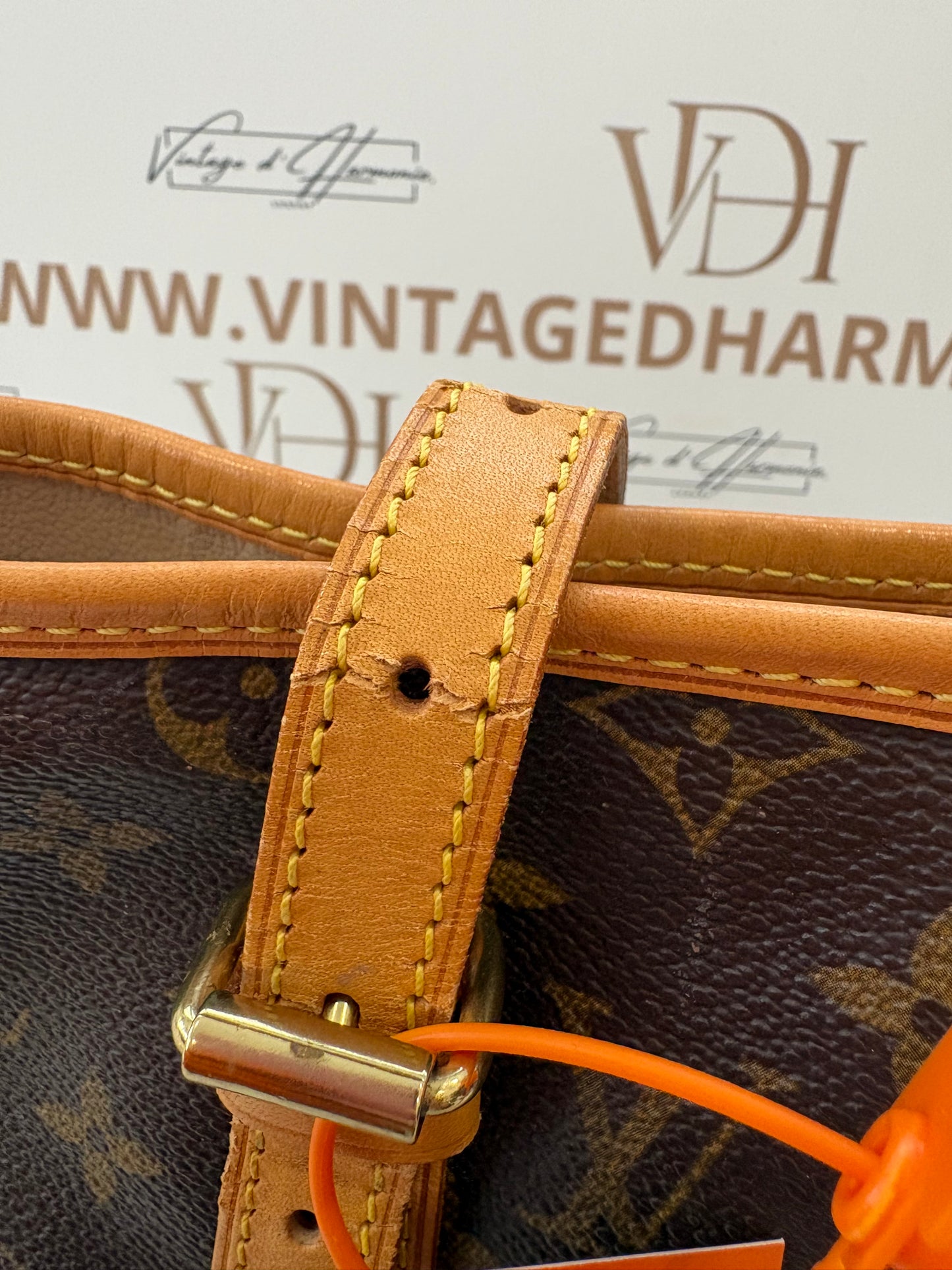 017650 - Louis Vuitton Bucket GM