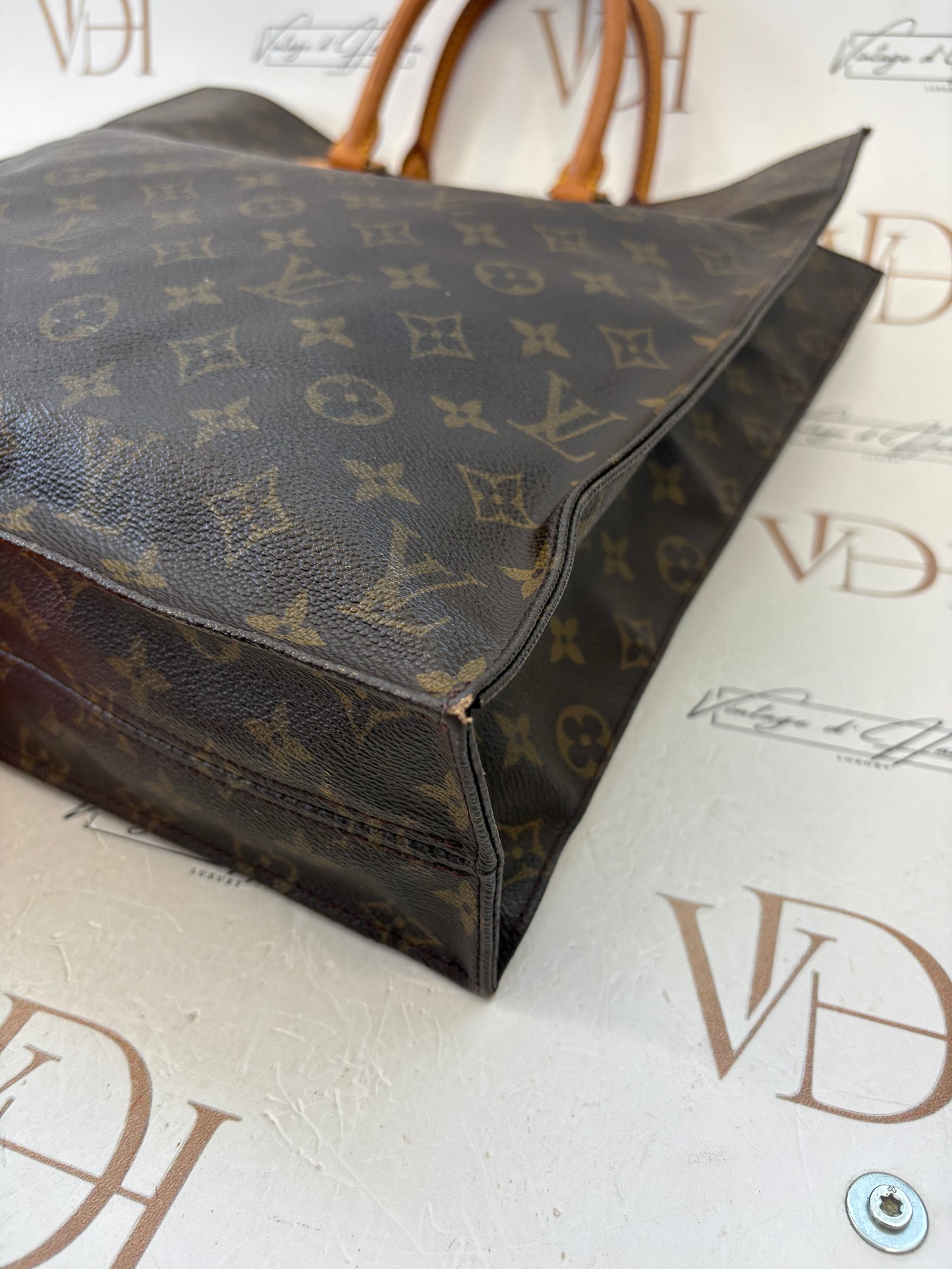 018779 - Louis Vuitton Sac Plat