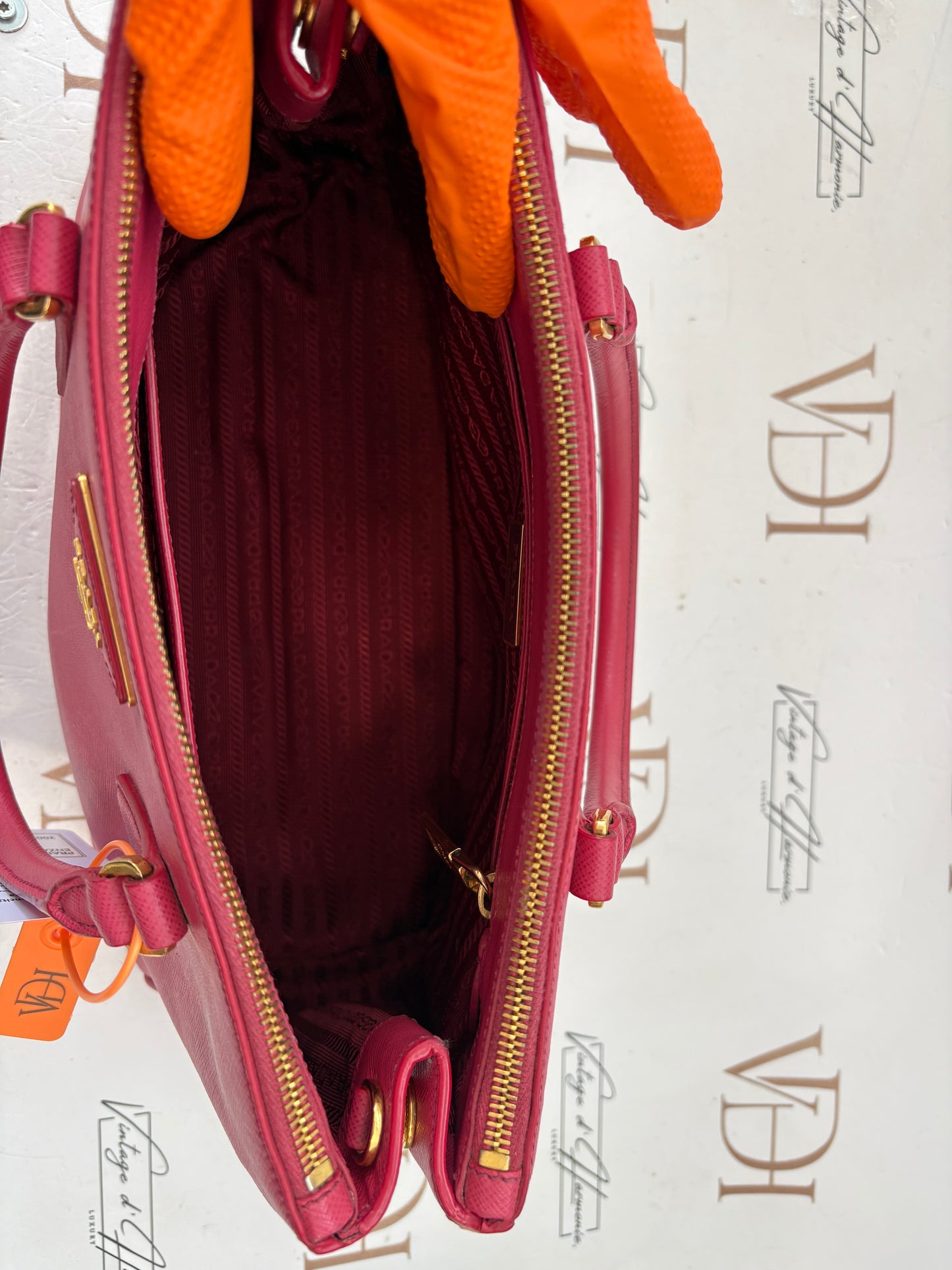 200888 - Prada Galleria