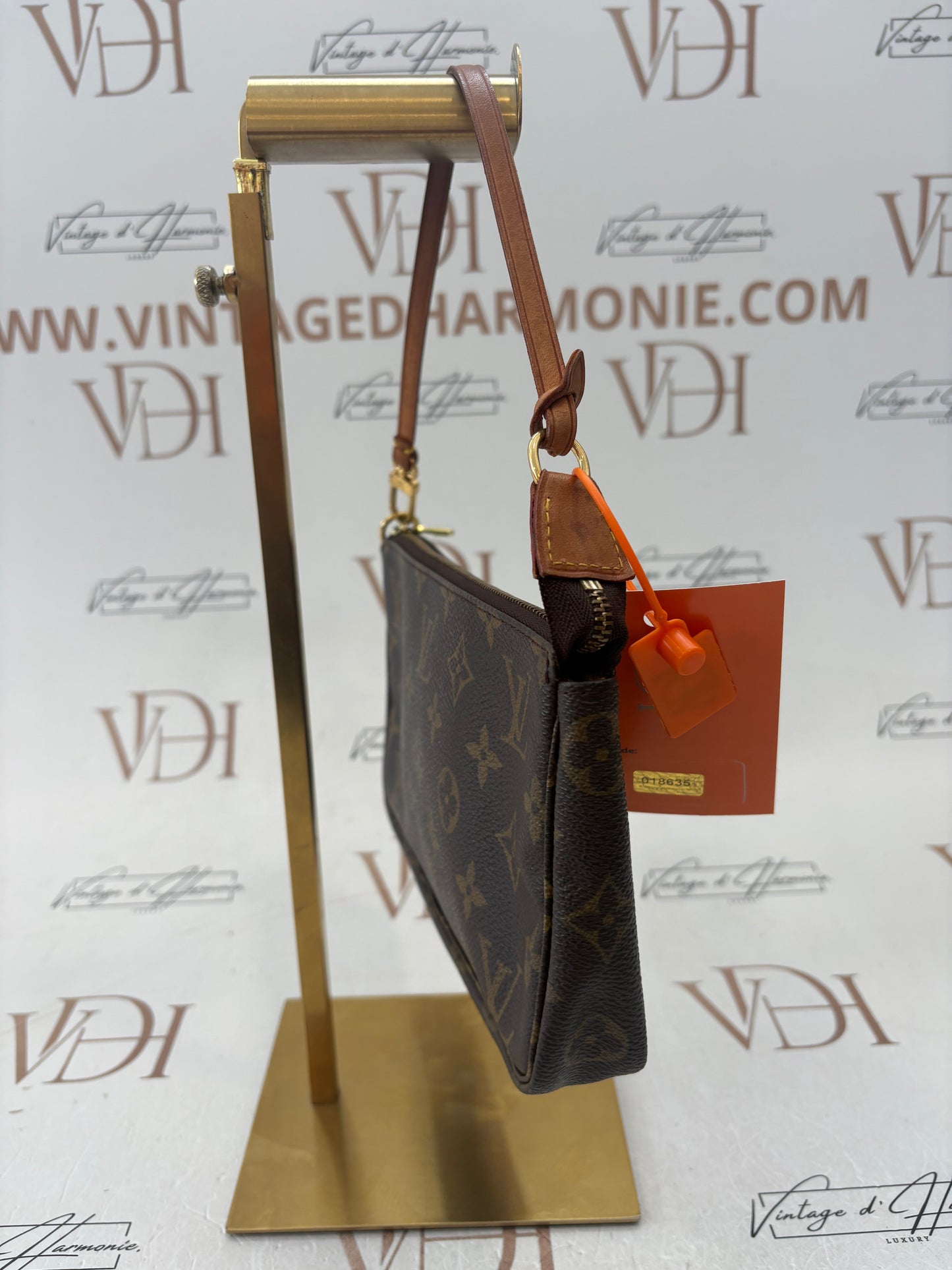 018635 - Louis Vuitton Pochette Accessoires