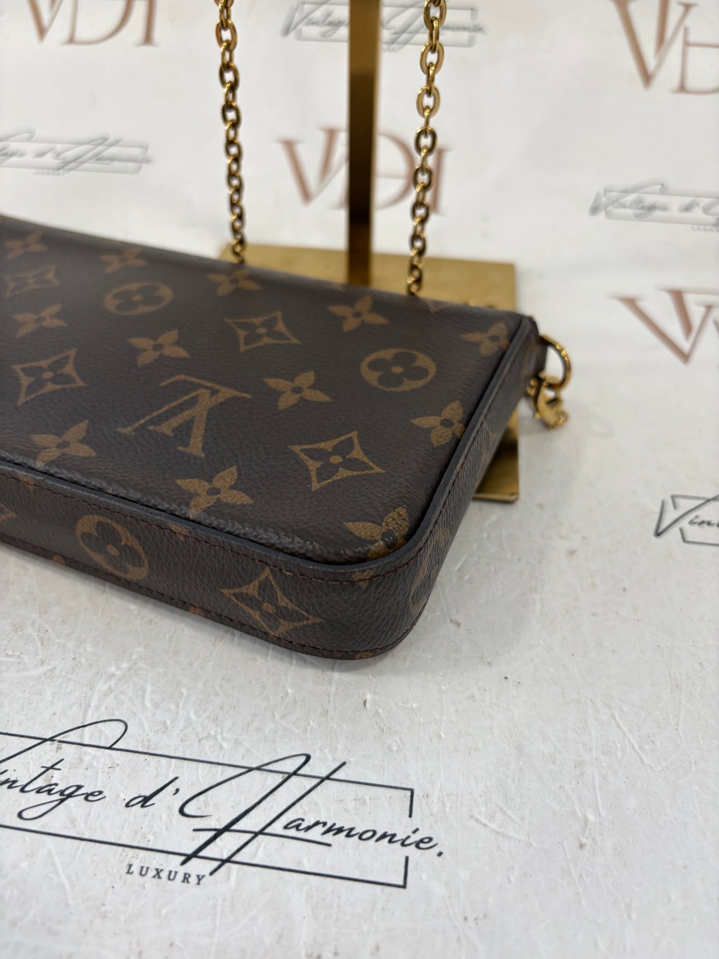 201586 - Louis Vuitton Felicie