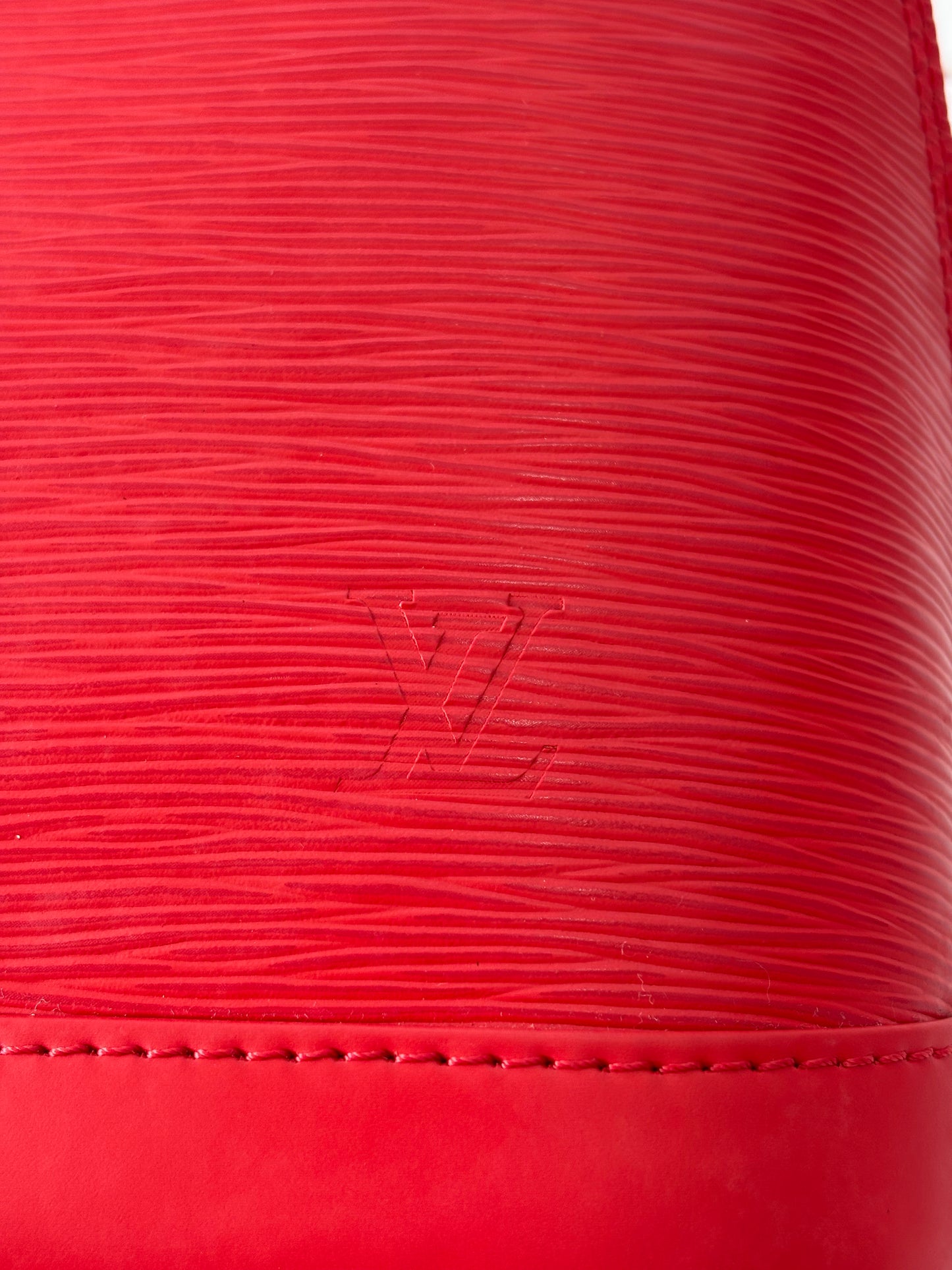 201173 - Louis Vuitton Alma Red Epi