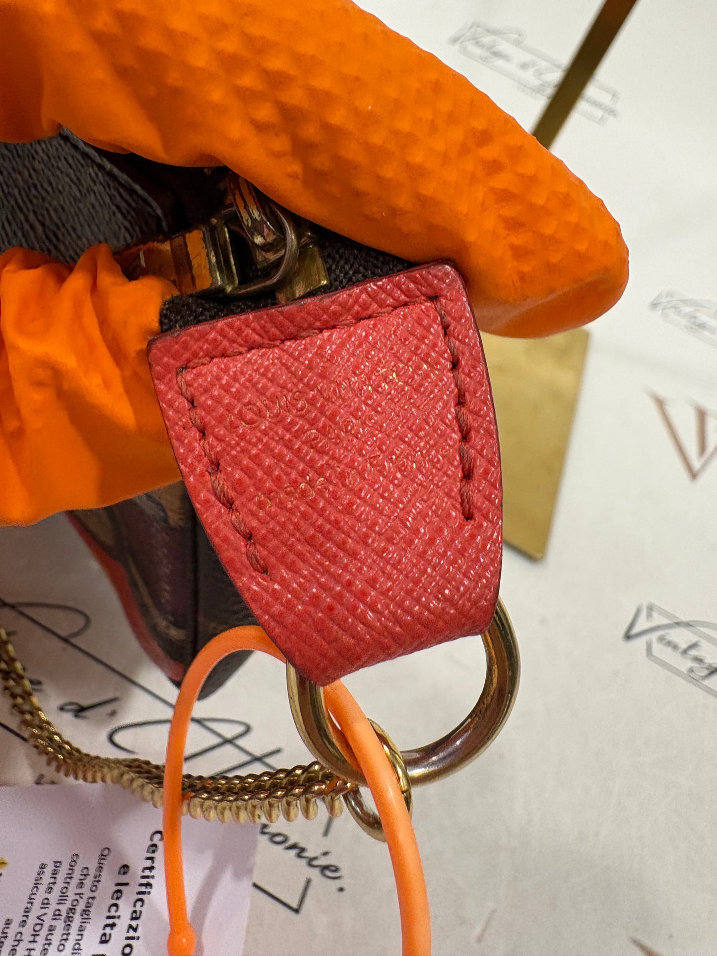 383268 - Louis Vuitton Pochette Accessoires