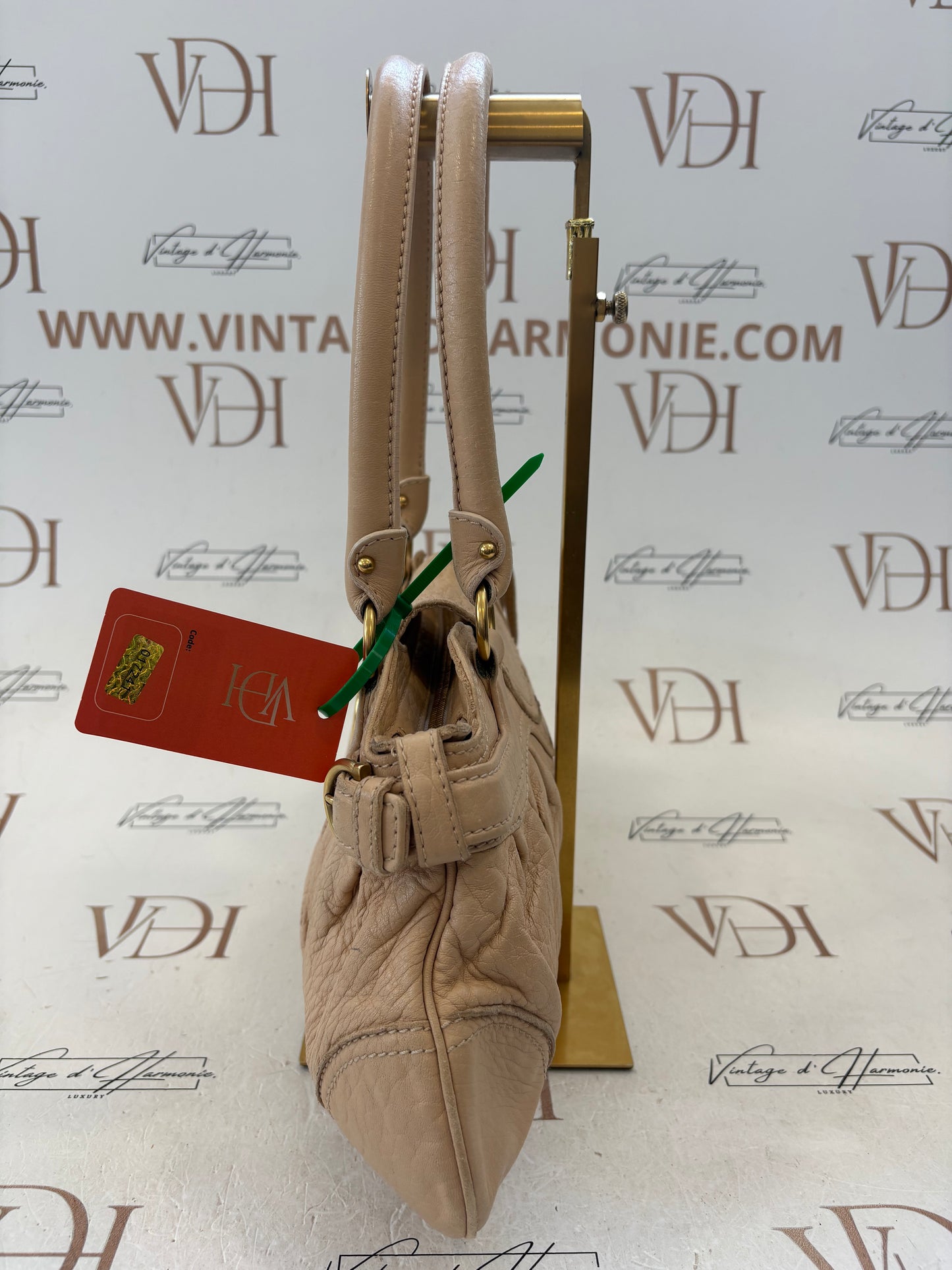 017241 - Salvatore Ferragamo Beige