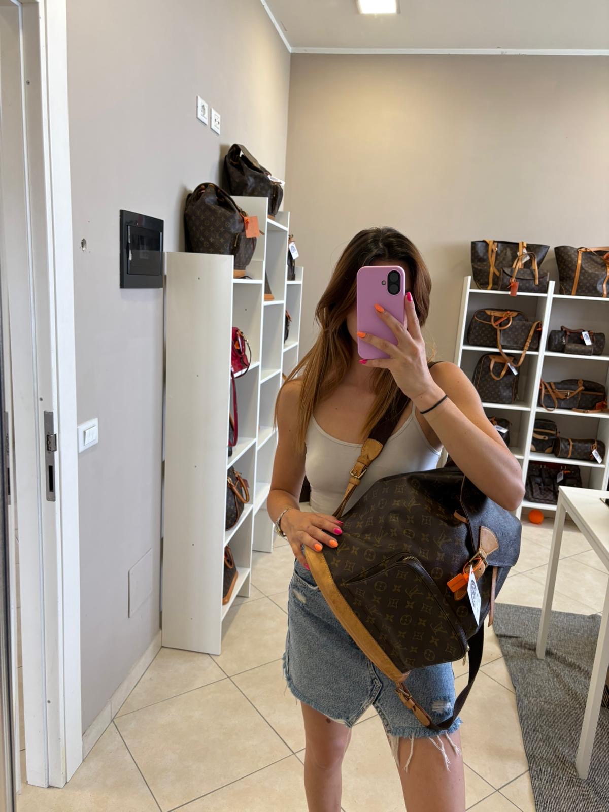 Louis Vuitton Montsouris GM