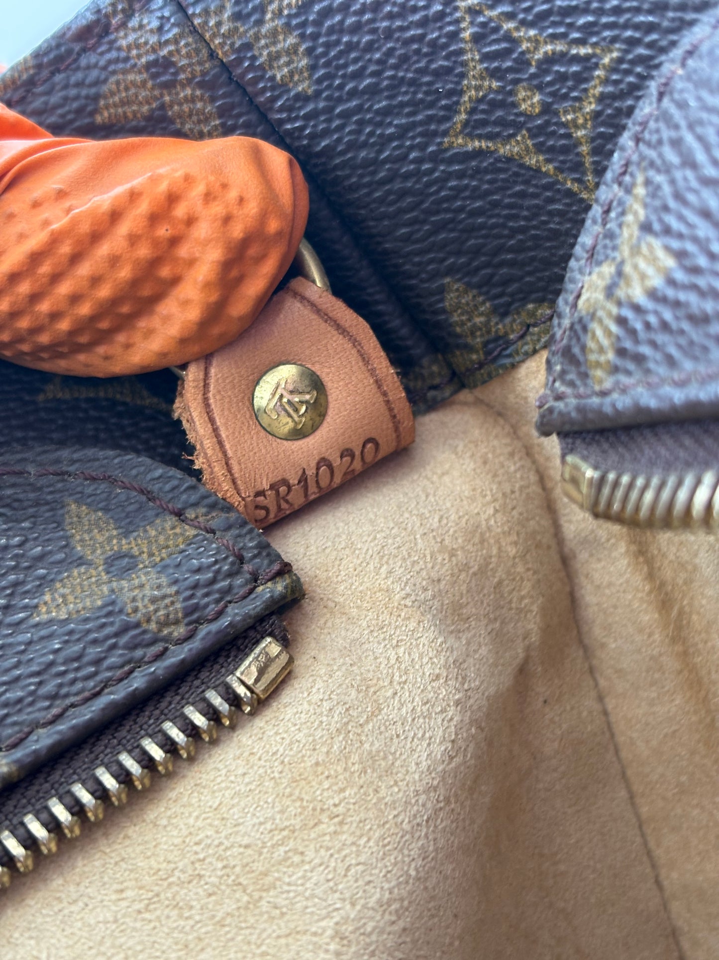 018763 - Louis Vuitton Luco
