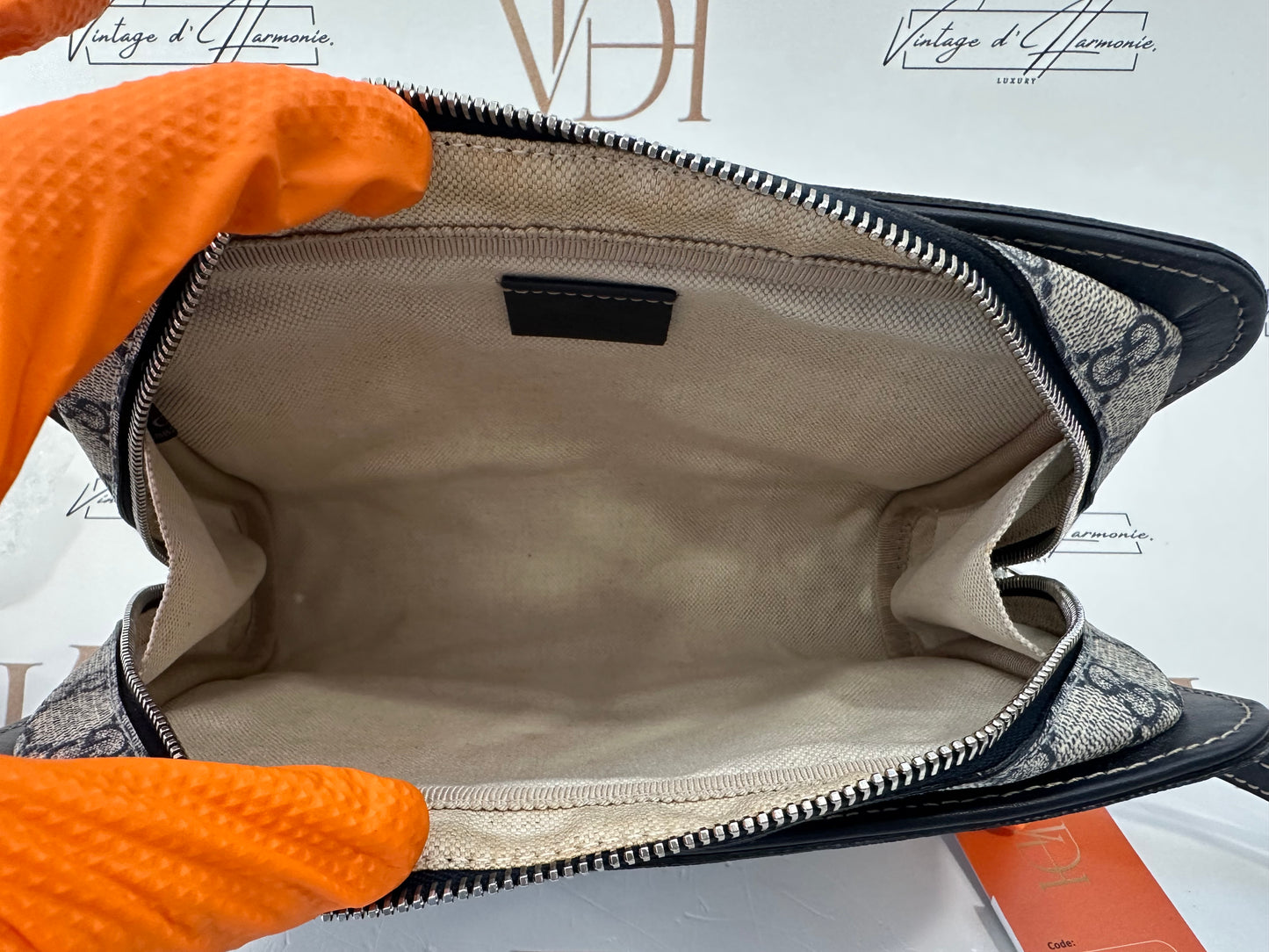 382303 - Gucci Pochette
