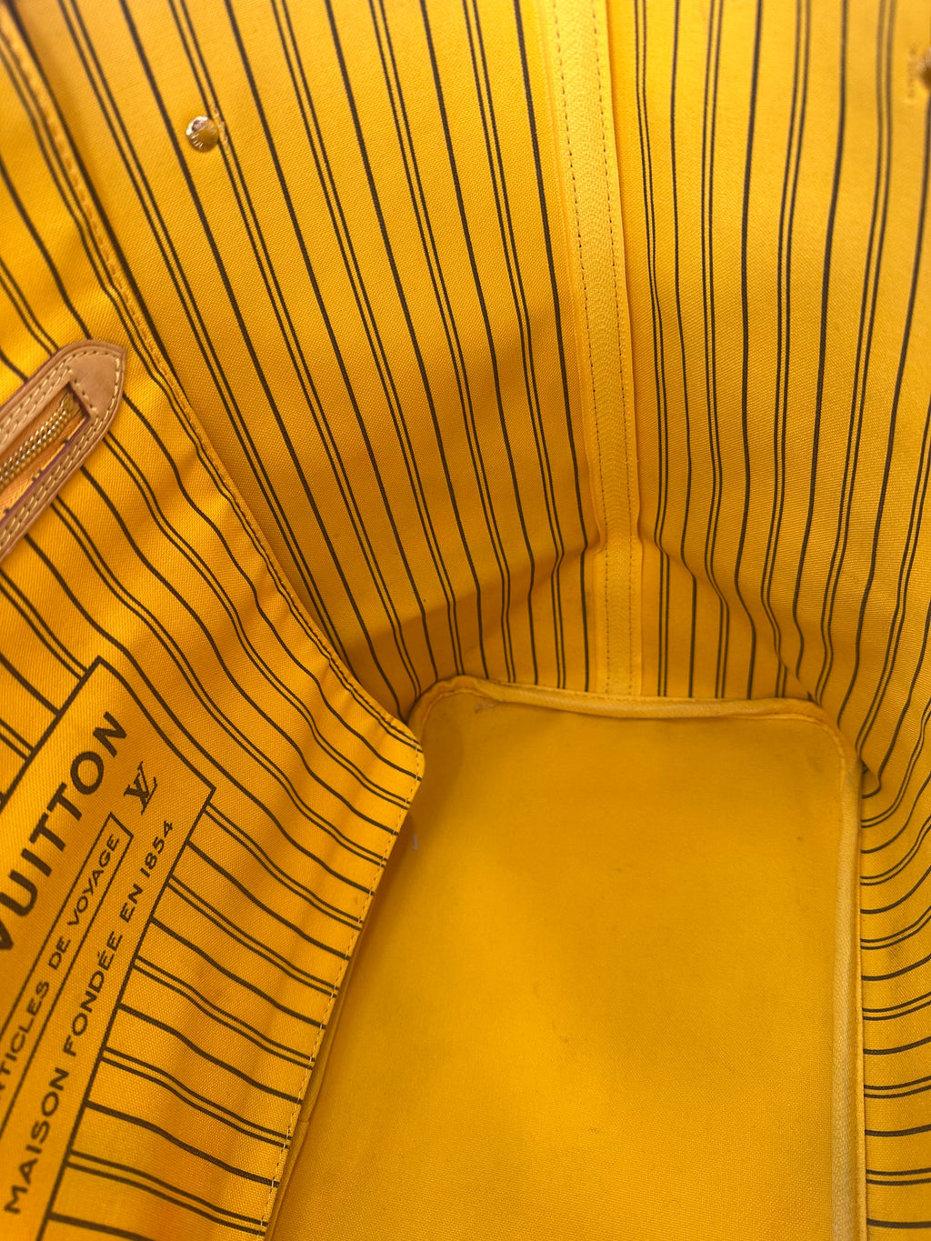 Louis Vuitton Neverfull