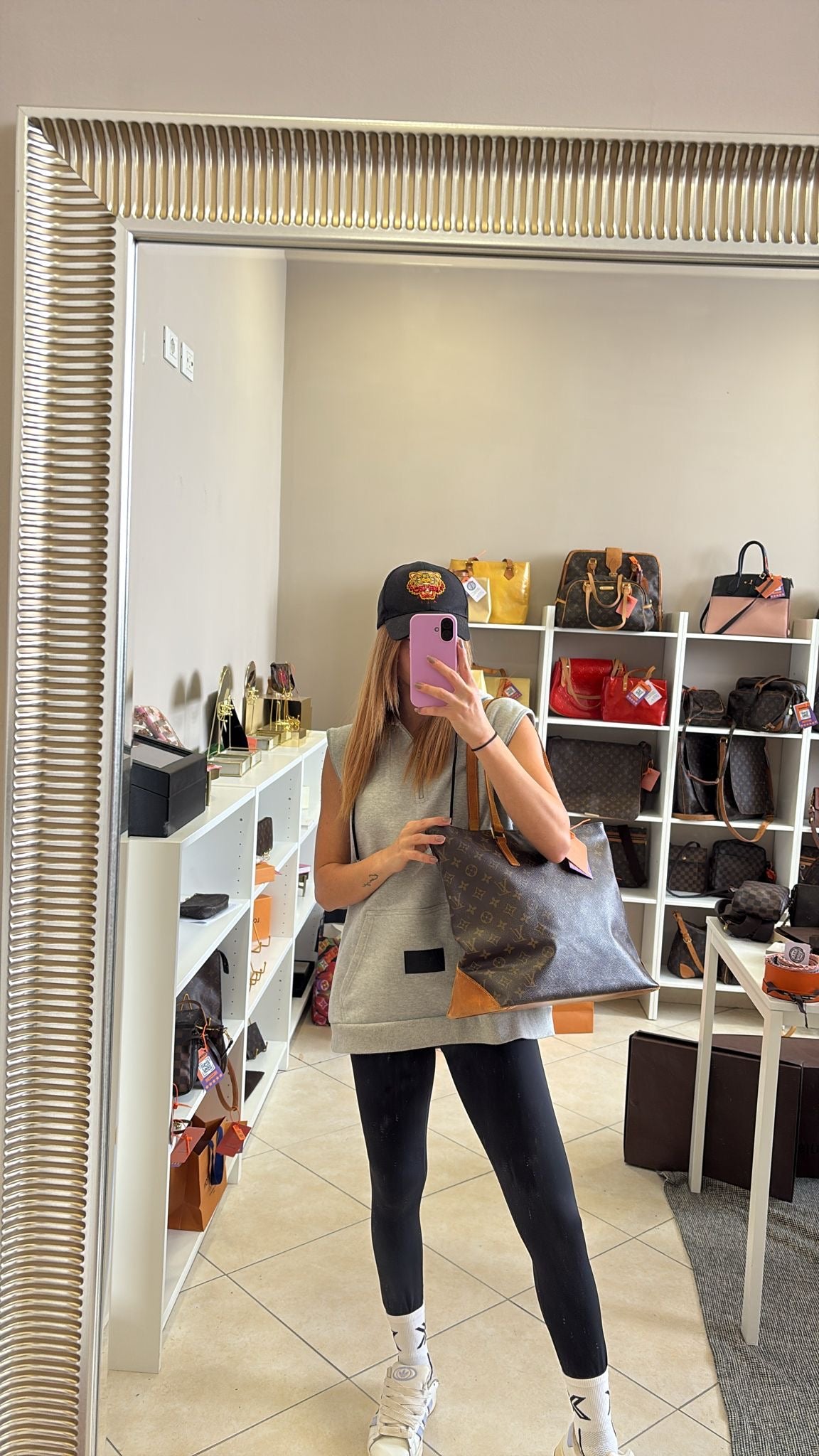 Louis Vuitton Cabas Mezzo