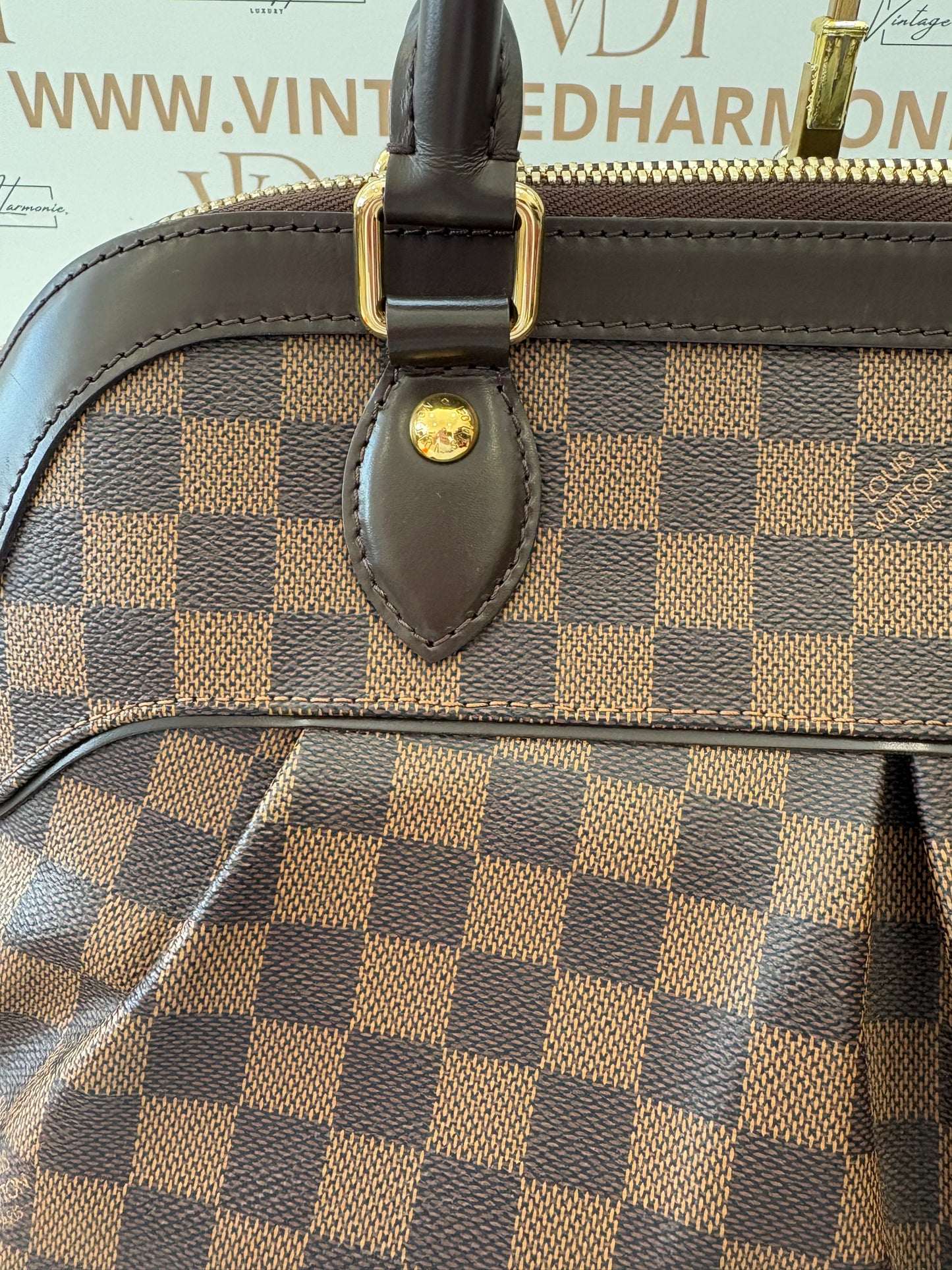 384017 - Louis Vuitton Trevi