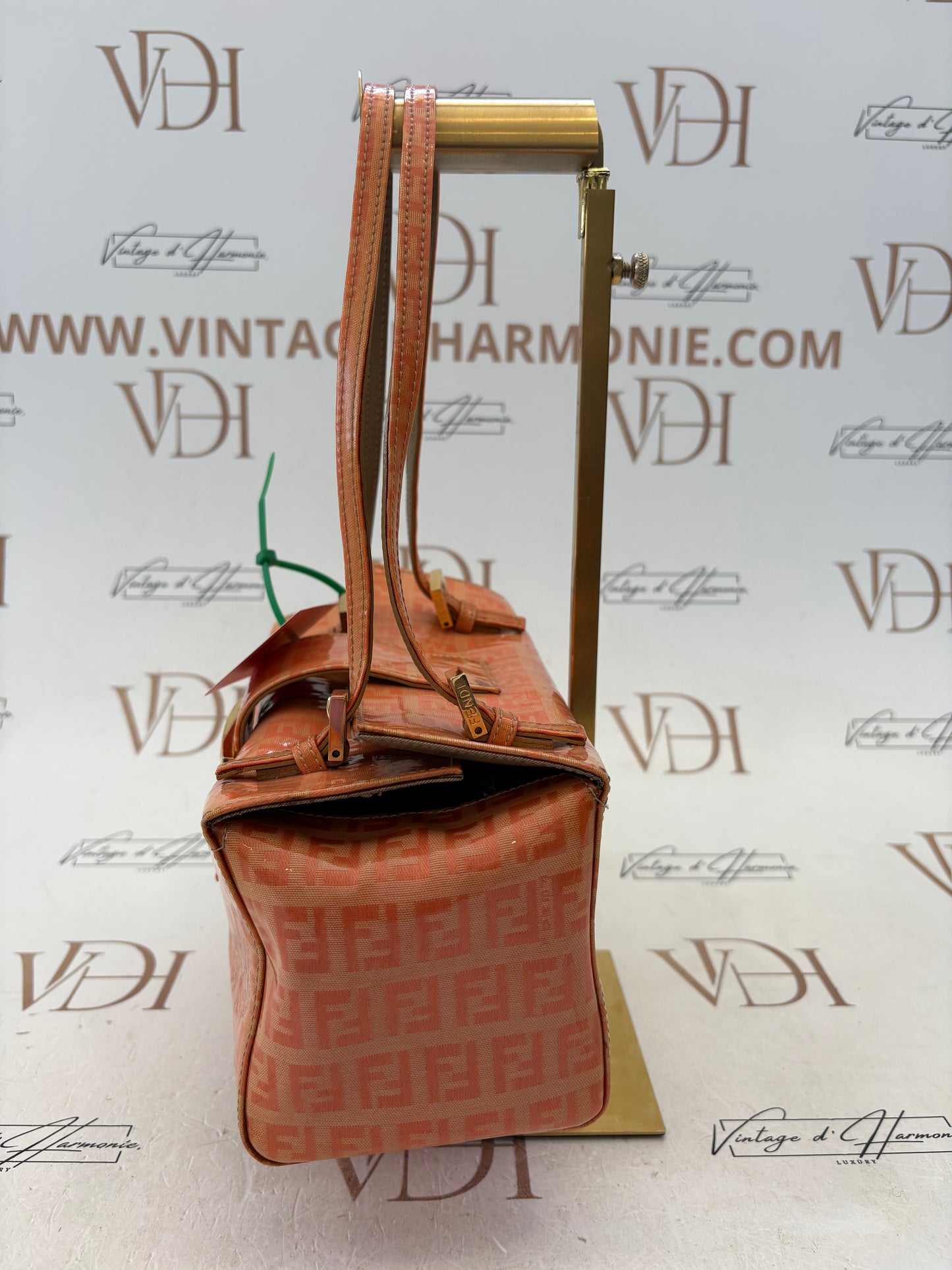 017077 - Fendi Orange Vinyl