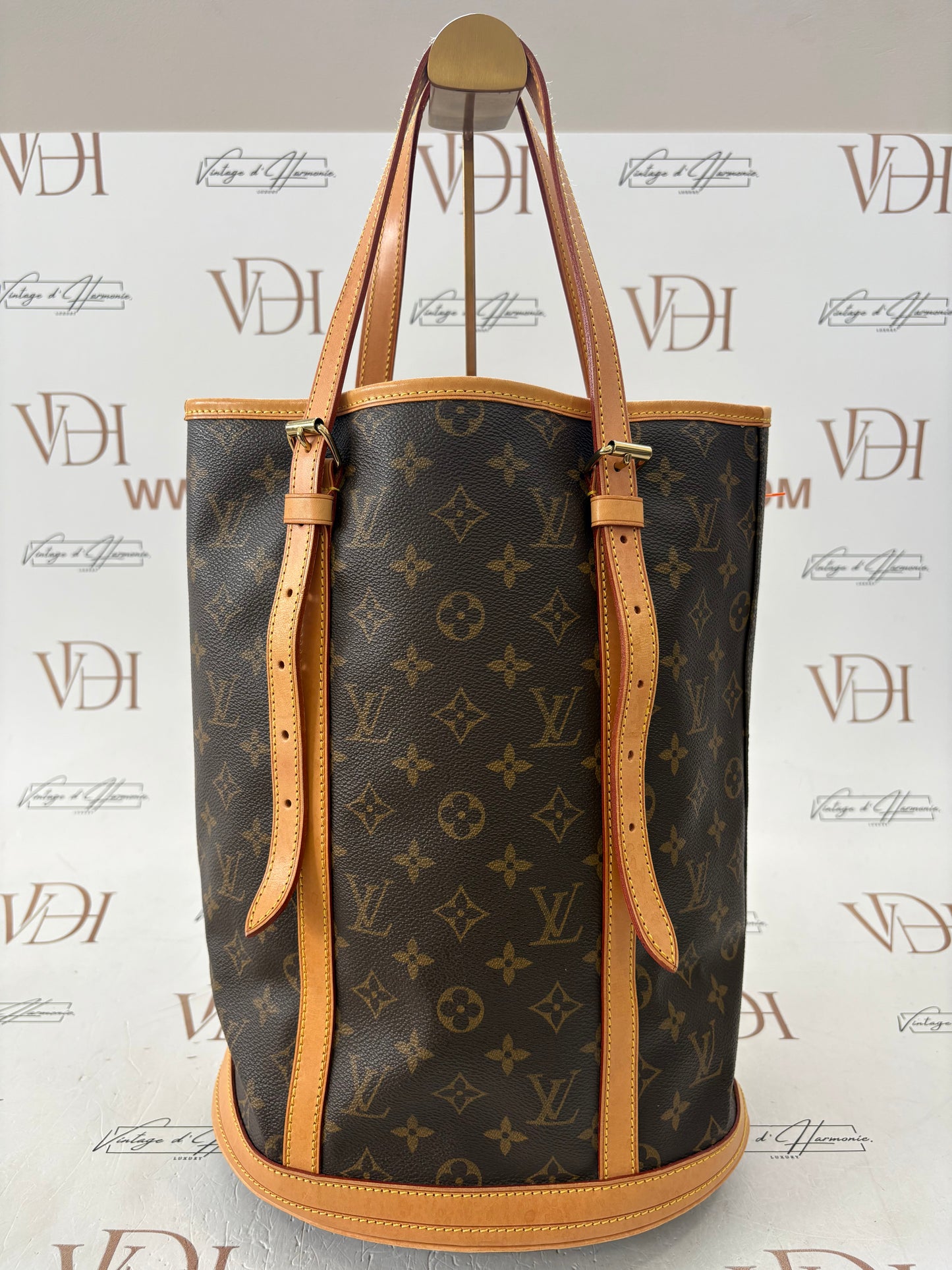 018790 - Louis Vuitton Bucket GM