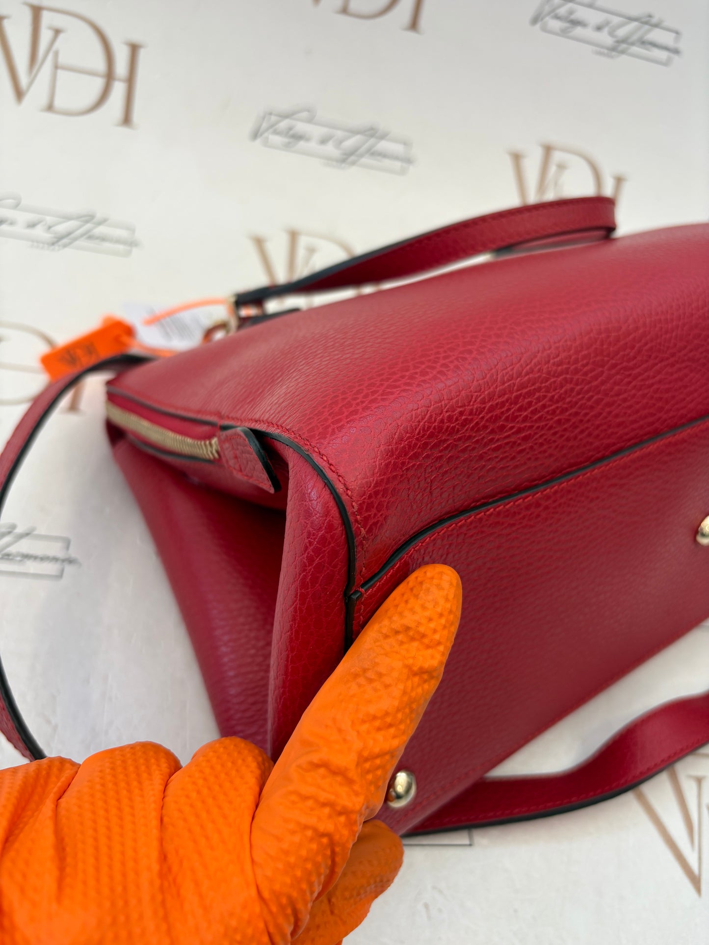 383895 - Gucci Red