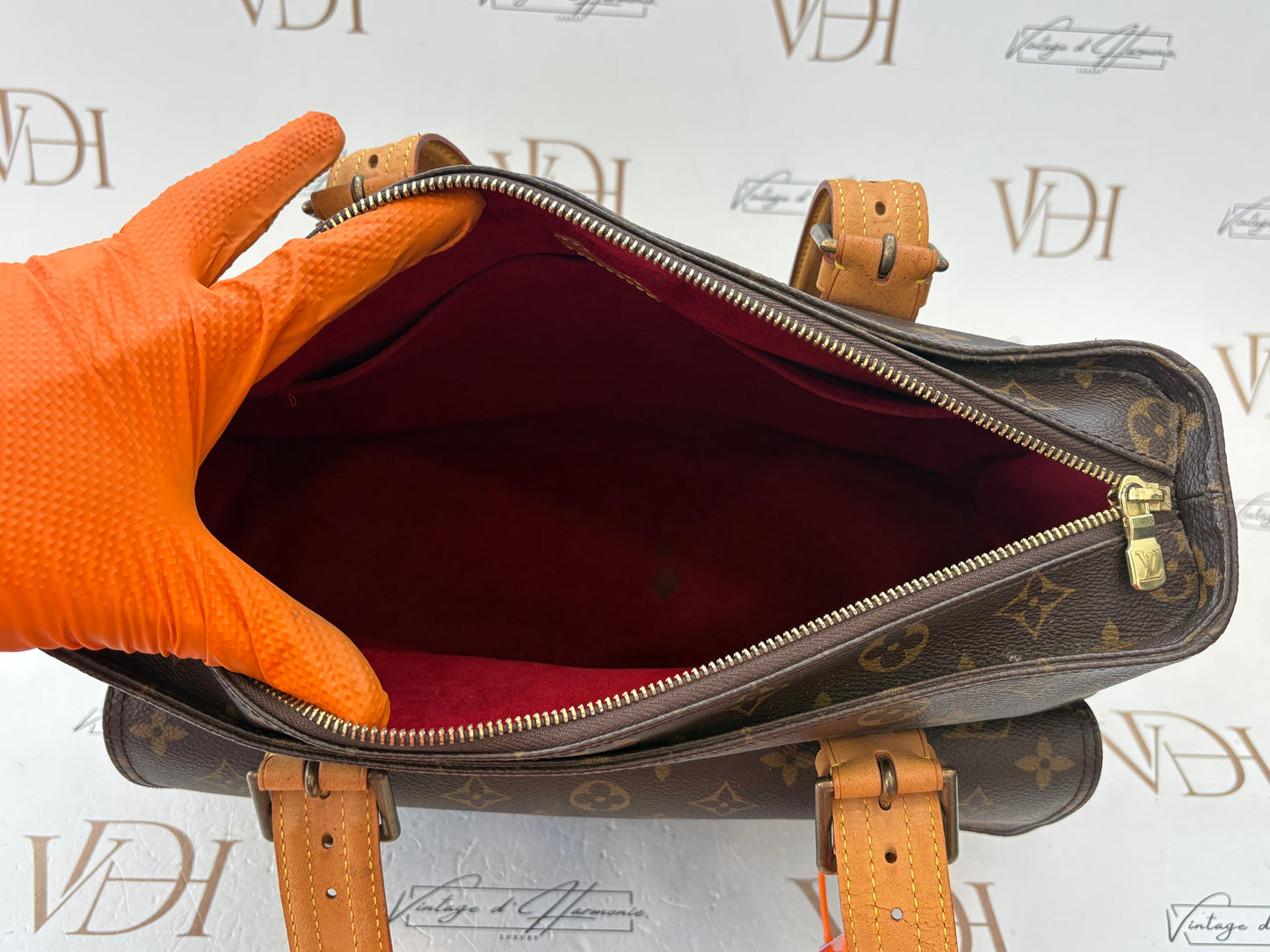 018256 - Louis Vuitton Multipli Cite
