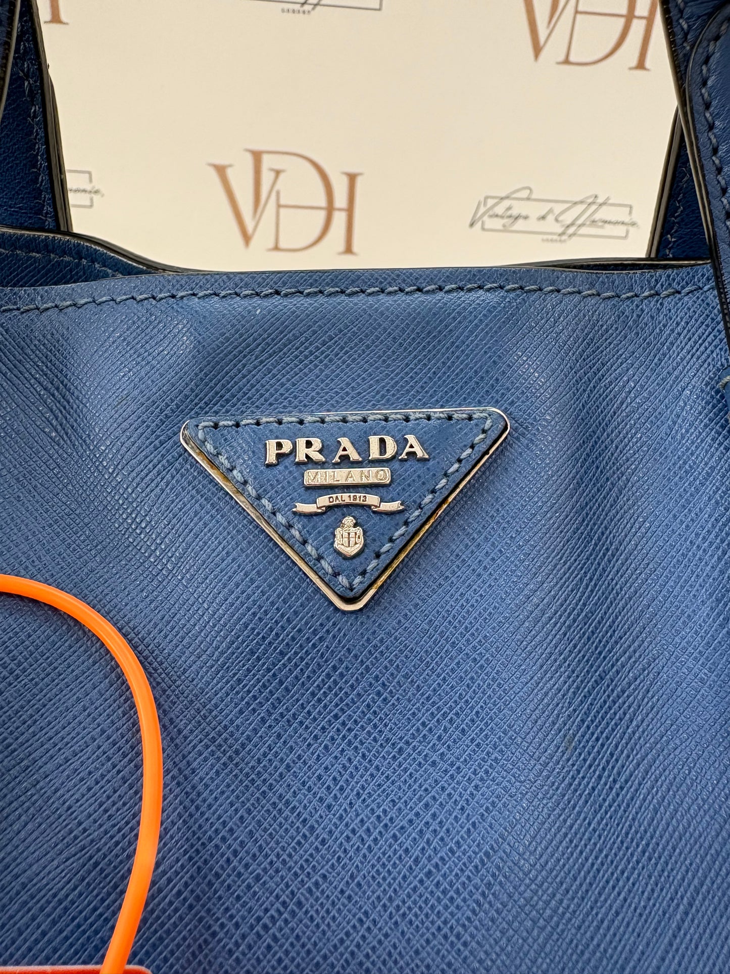 383519 - Prada Blu