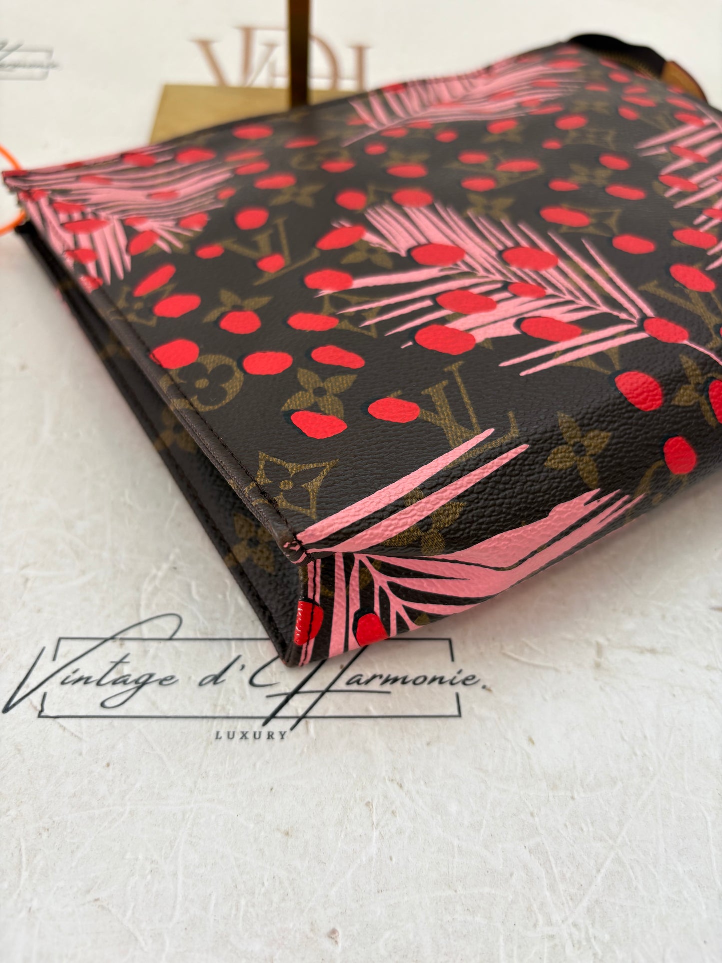 384009 - Louis Vuitton Pochette