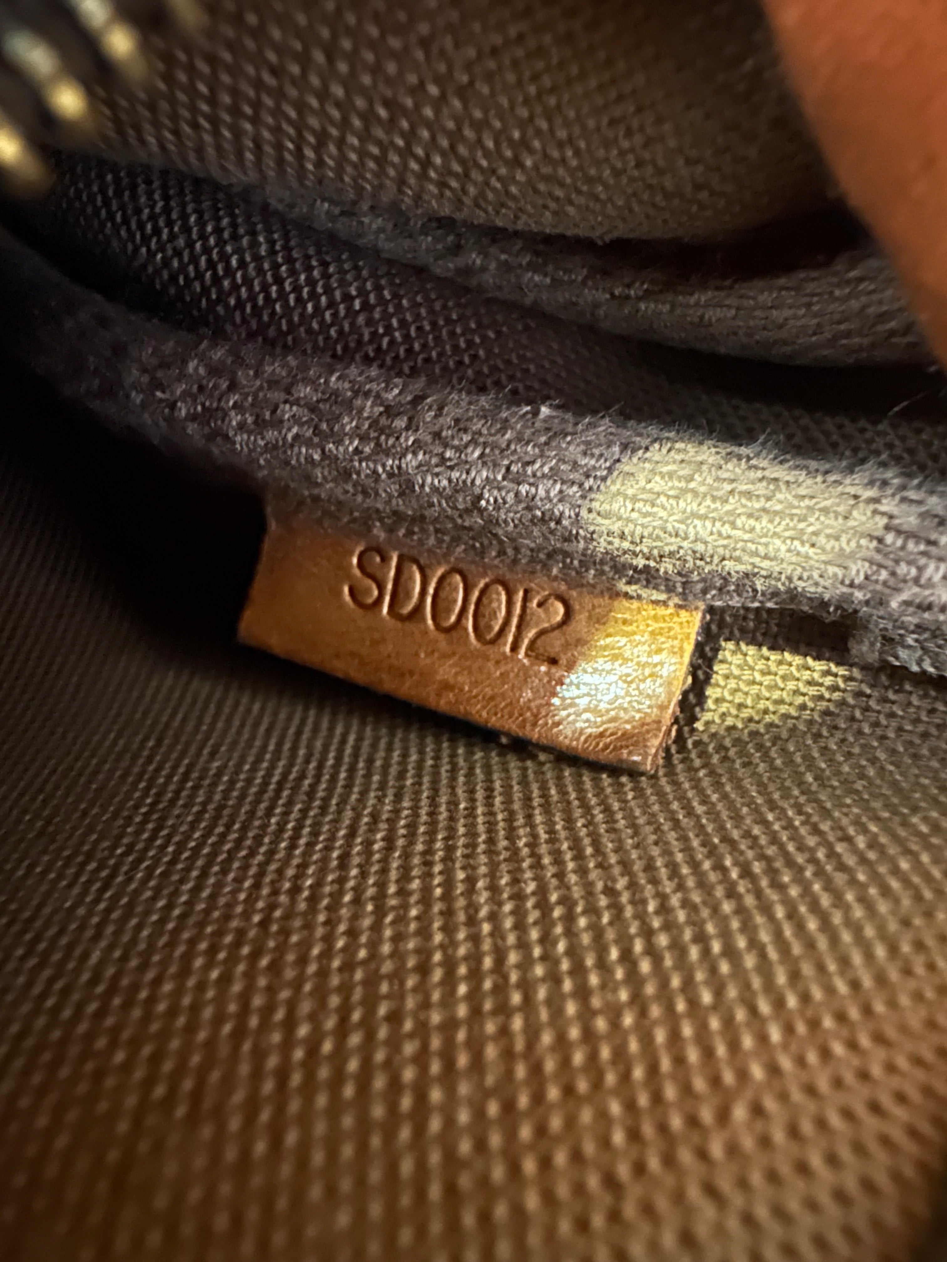 Louis Vuitton Pochette