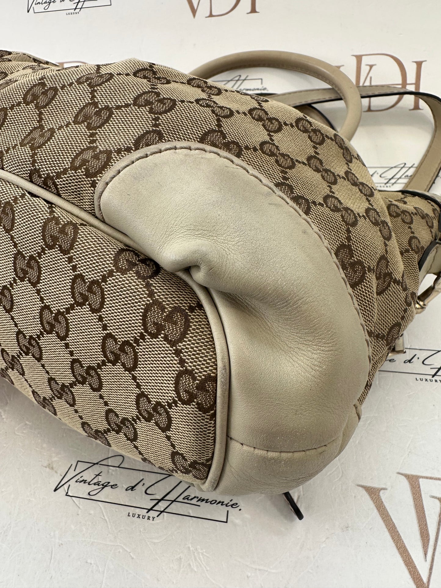 383088 - Gucci Sukey