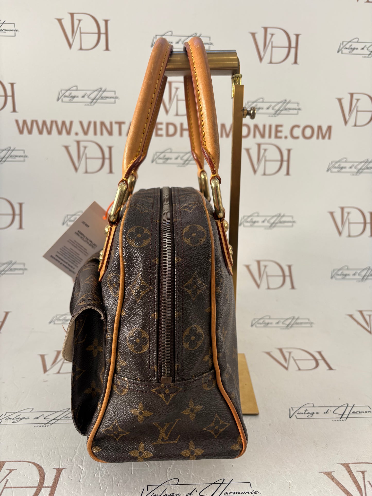 018904 - Louis Vuitton Manhattan PM