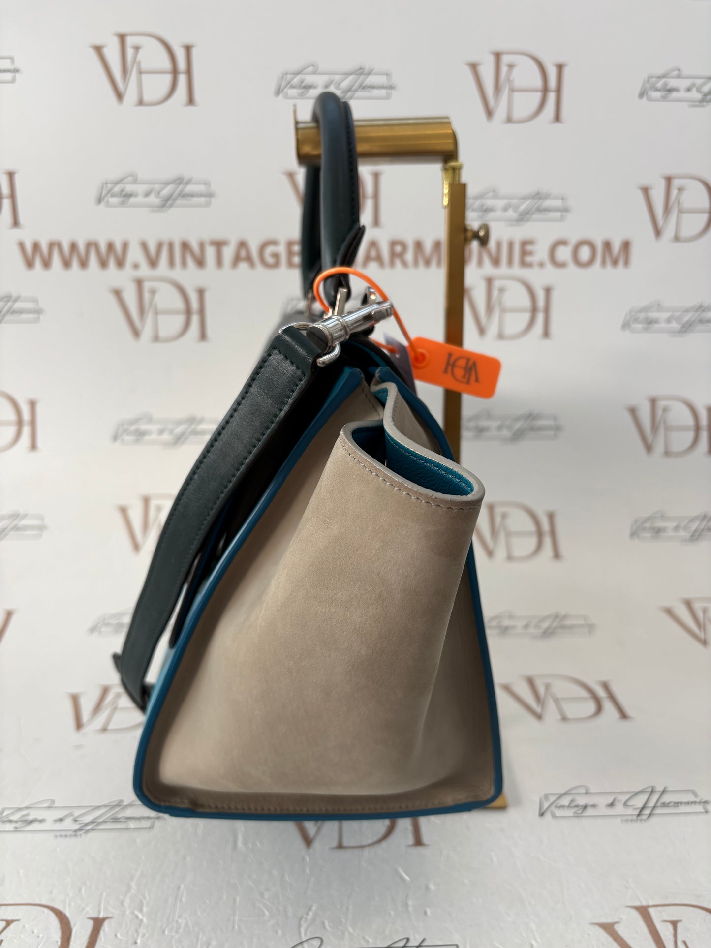 383732 - Céline Trapeze