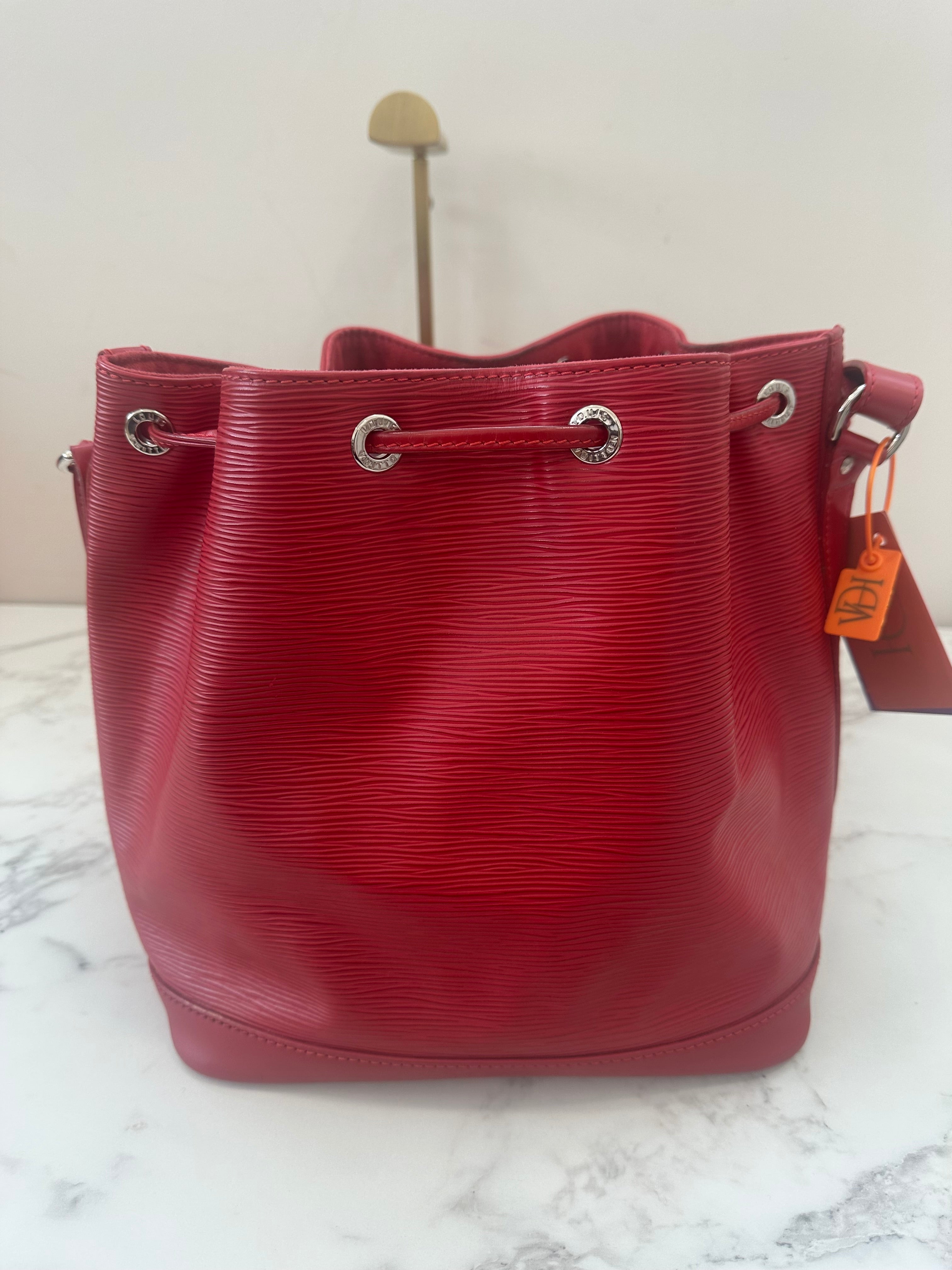 Louis Vuitton Noé Epi Red