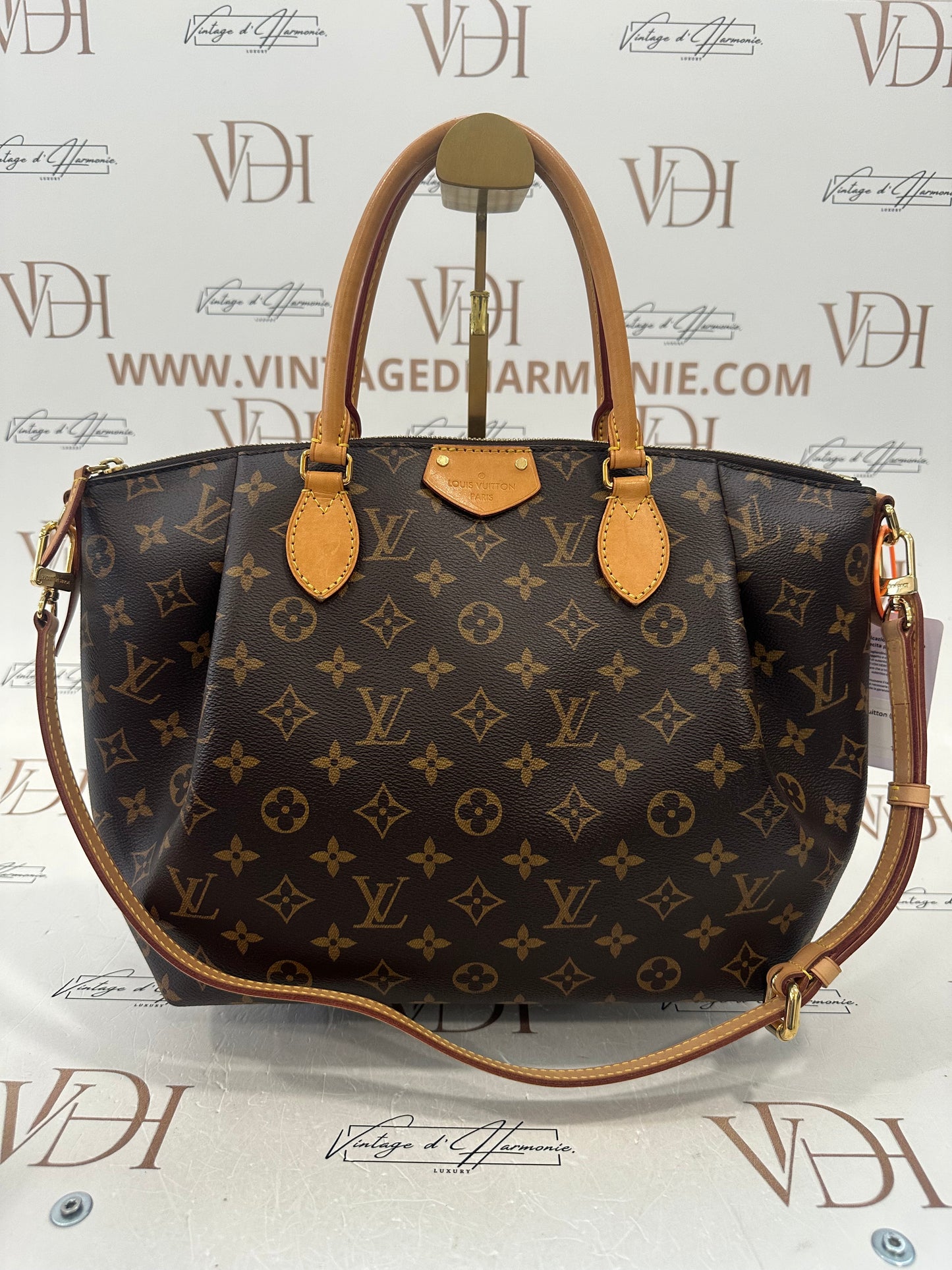 382760 - Louis Vuitton Turenne