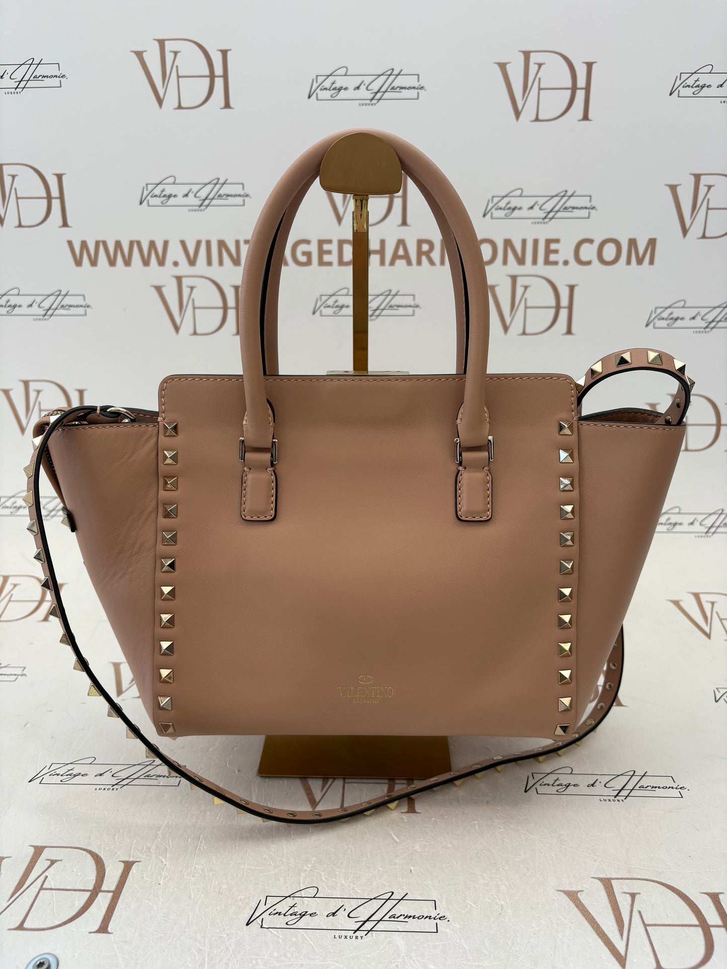 383886 - Valentino Rockstud