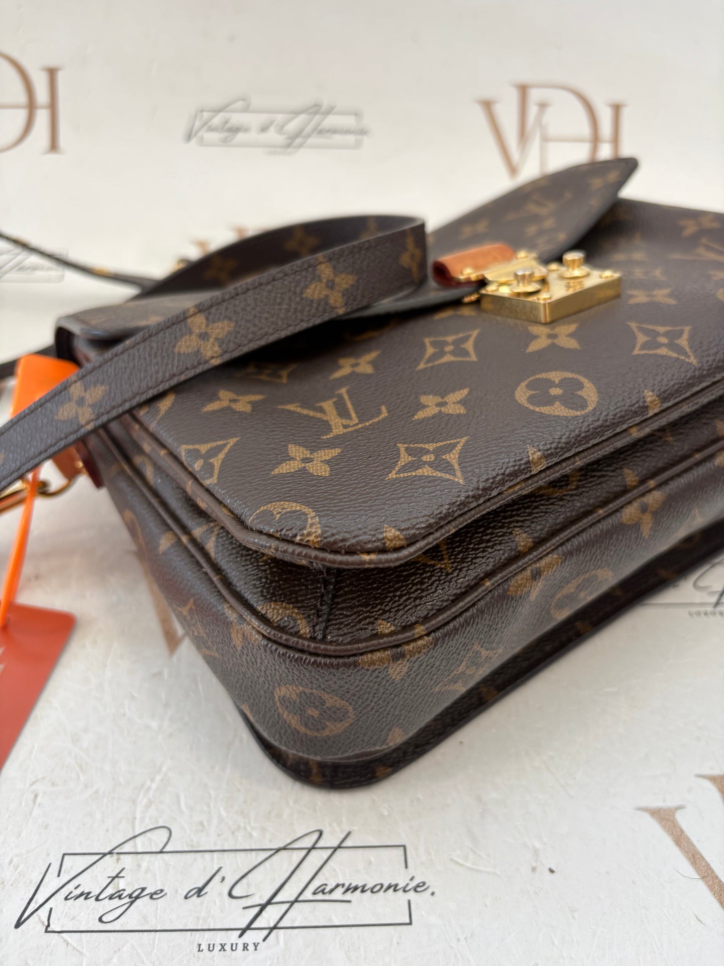 201402 - Louis Vuitton Metis