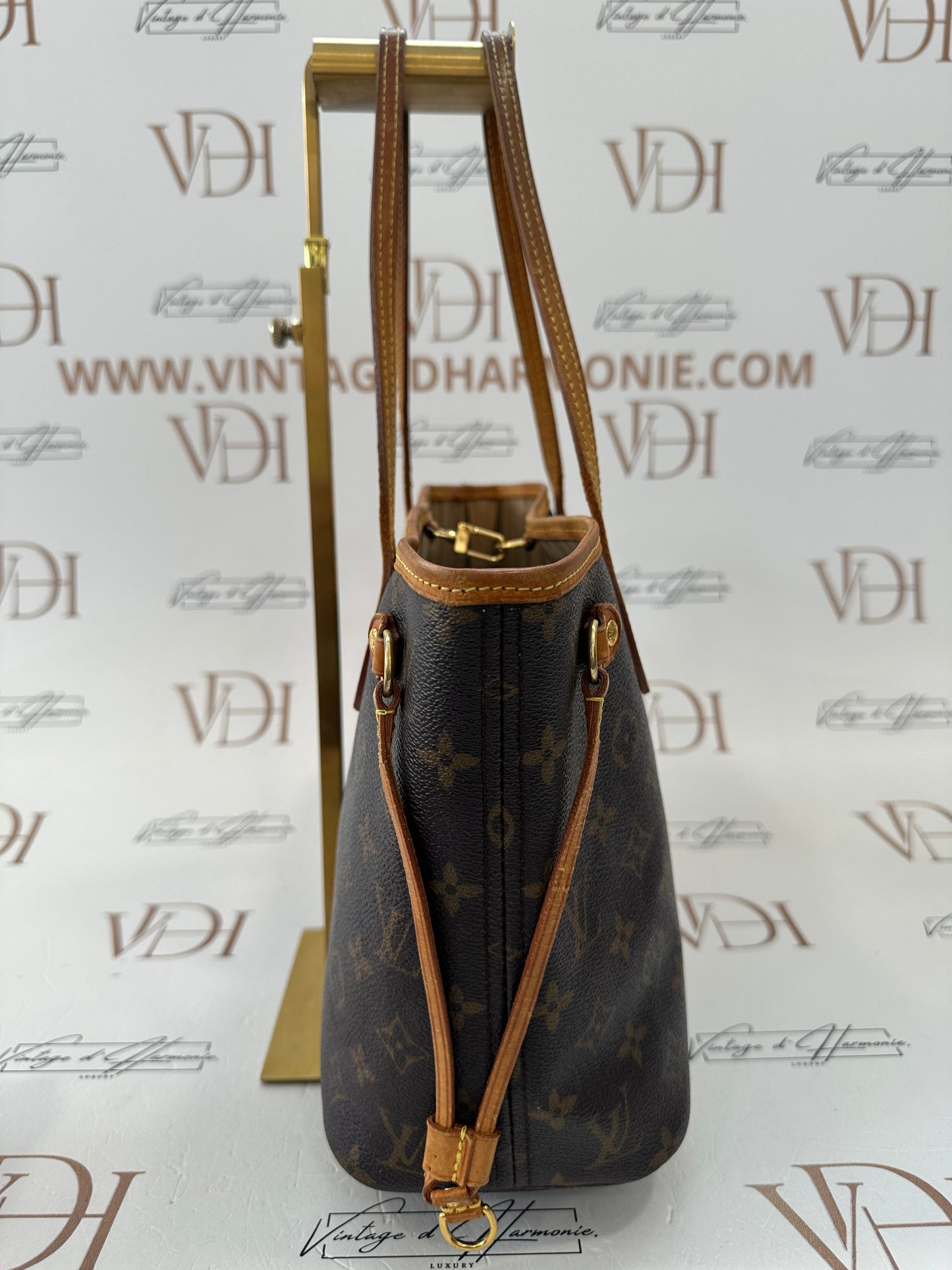 017901 - Louis Vuitton Neverfull PM
