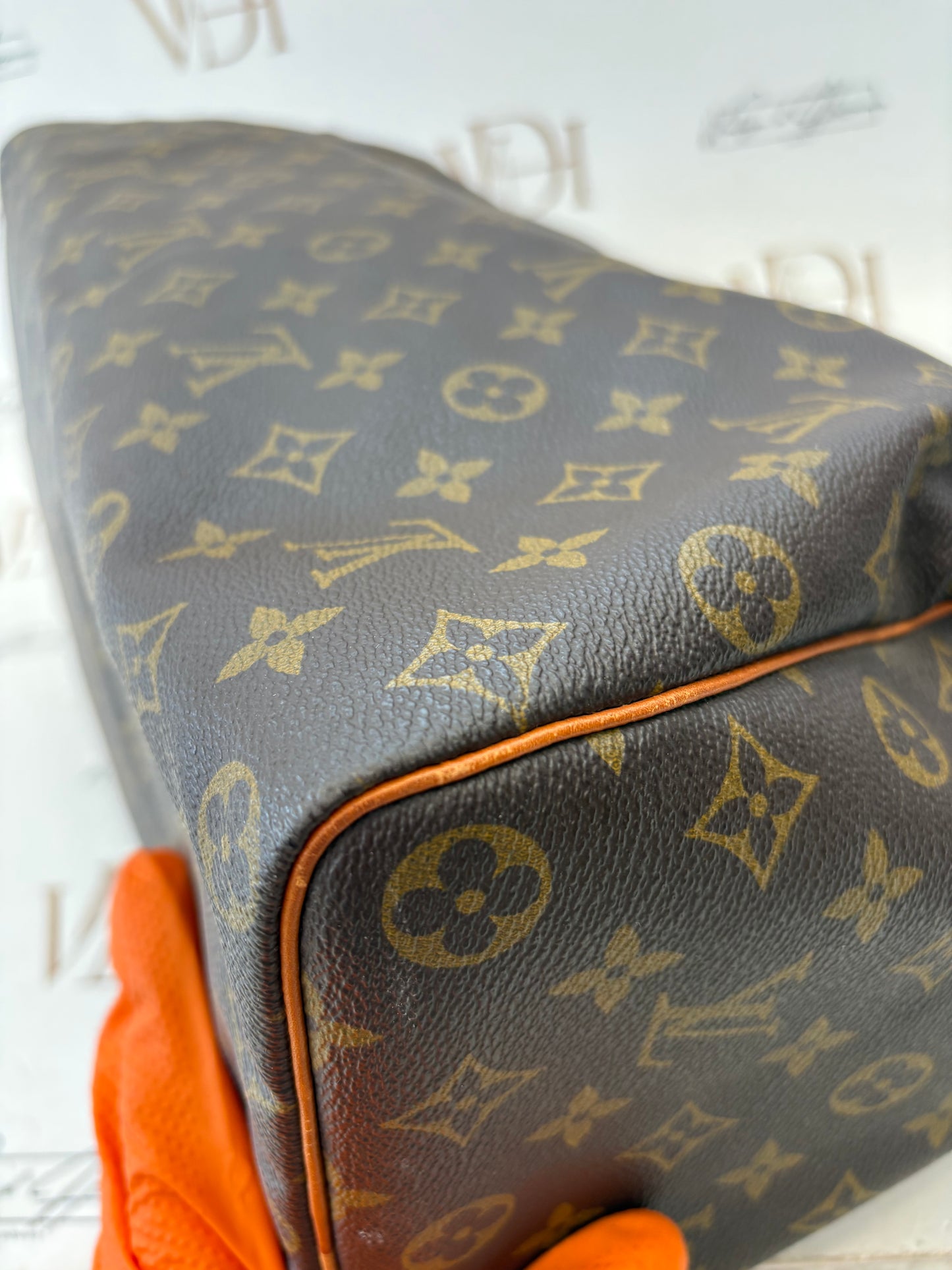 018112 - Louis Vuitton Speedy 40