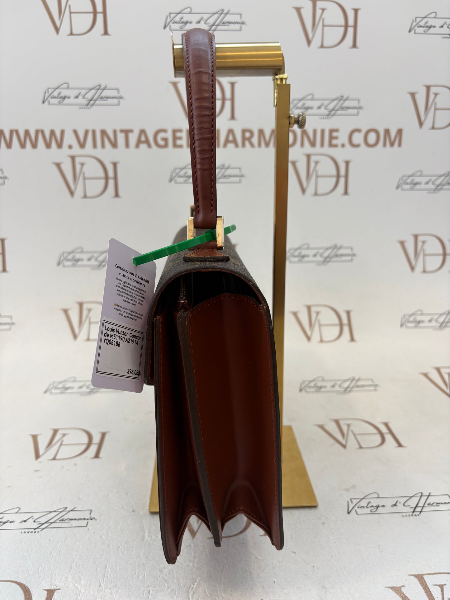 017120 - Louis Vuitton Concorde