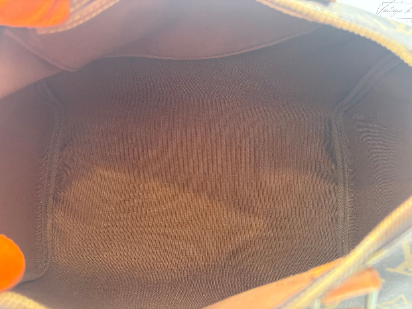 018907 - Louis Vuitton Speedy 30
