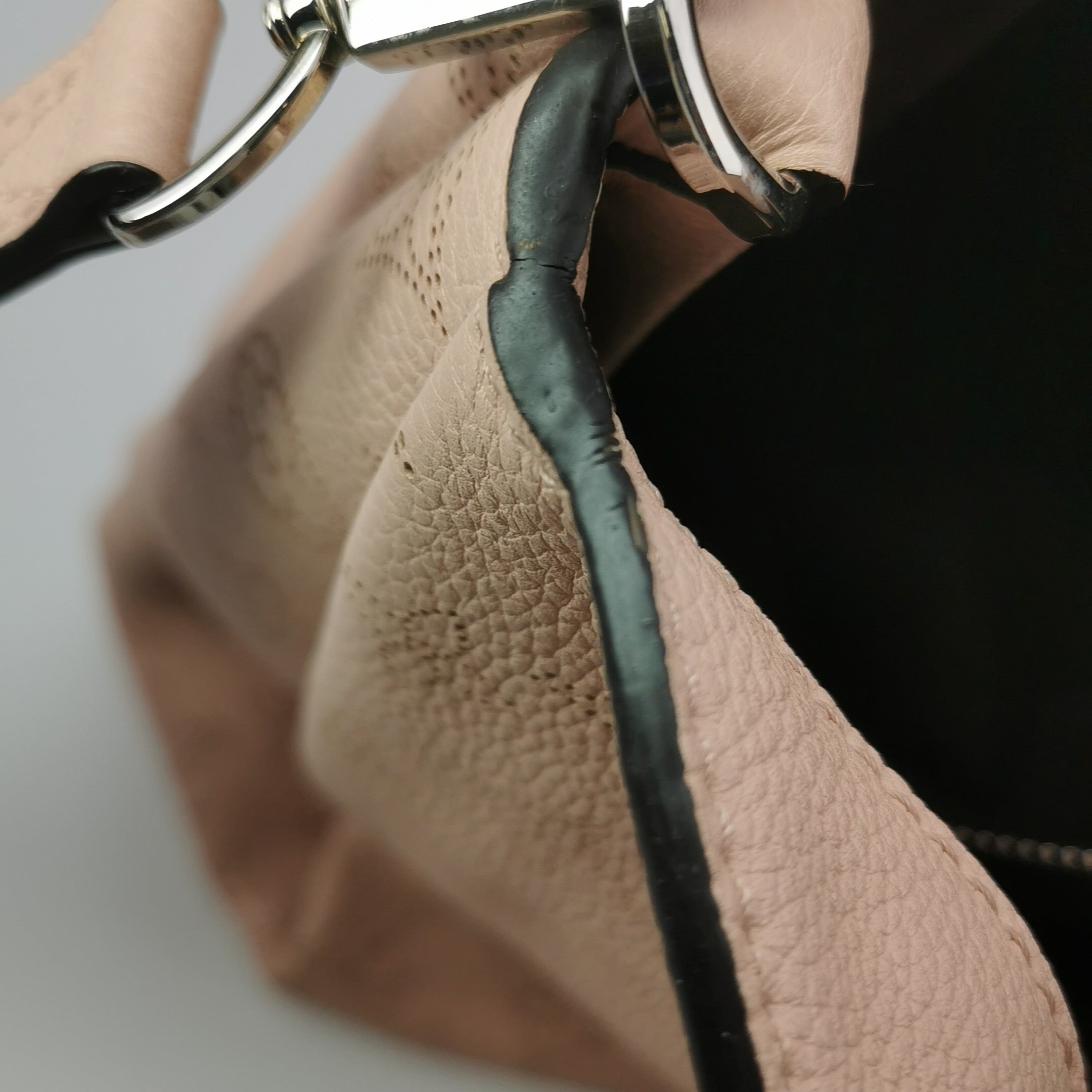 Louis Vuitton (LV) Babylone